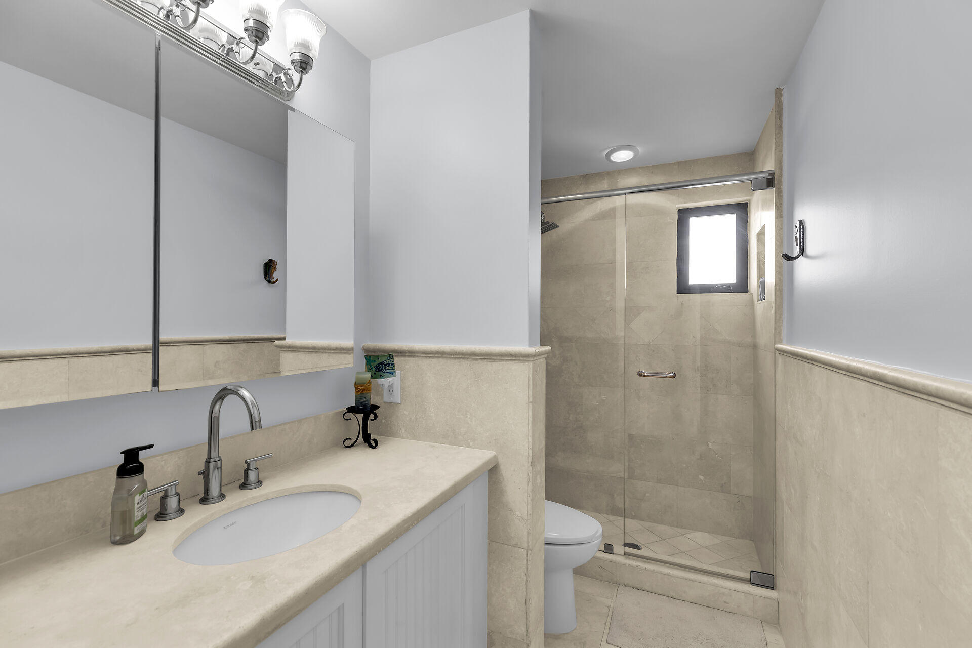 72 W Plaza Granada Property Photo 33