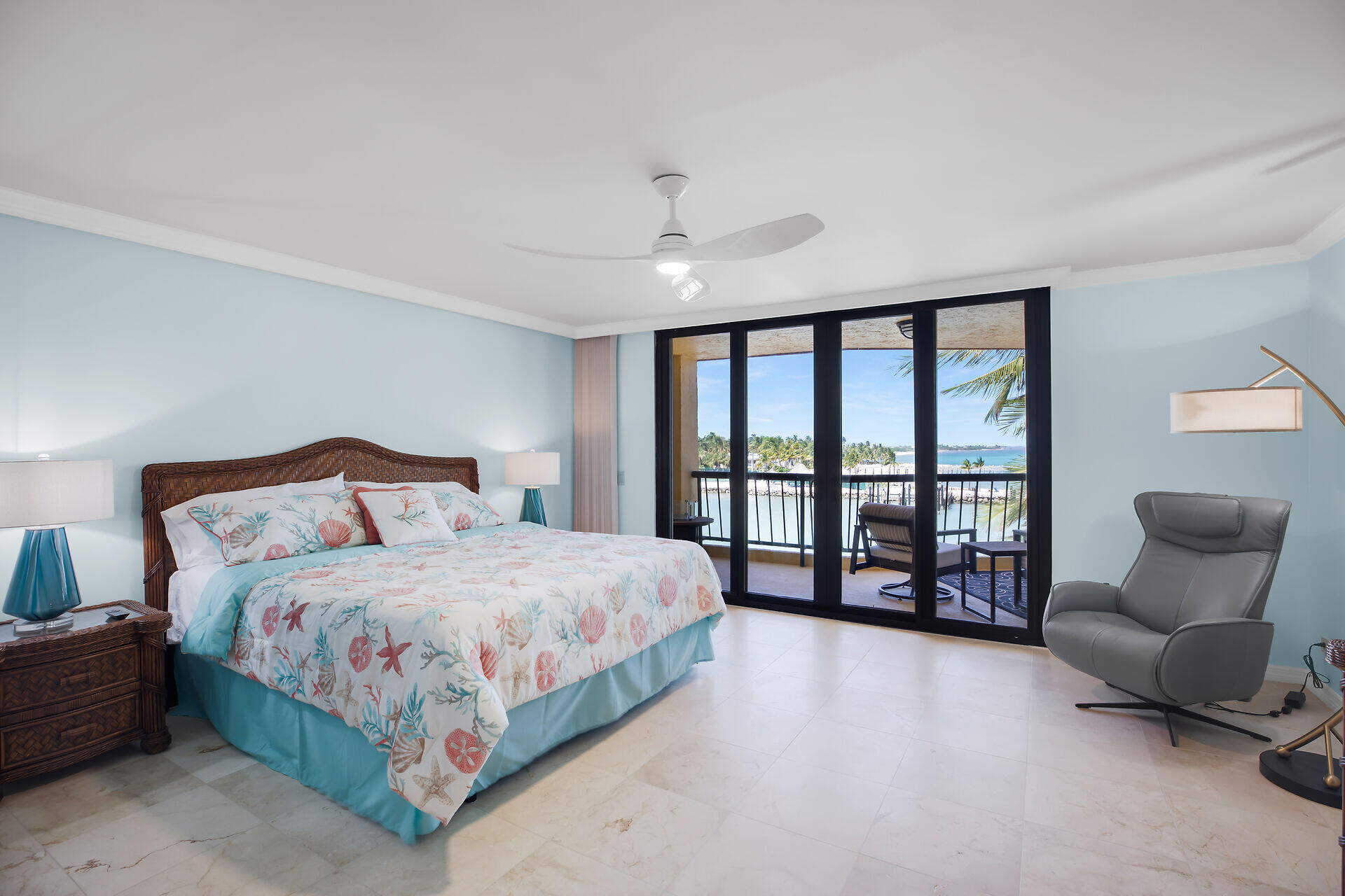 101 E Ocean Drive, C402 Property Photo 19