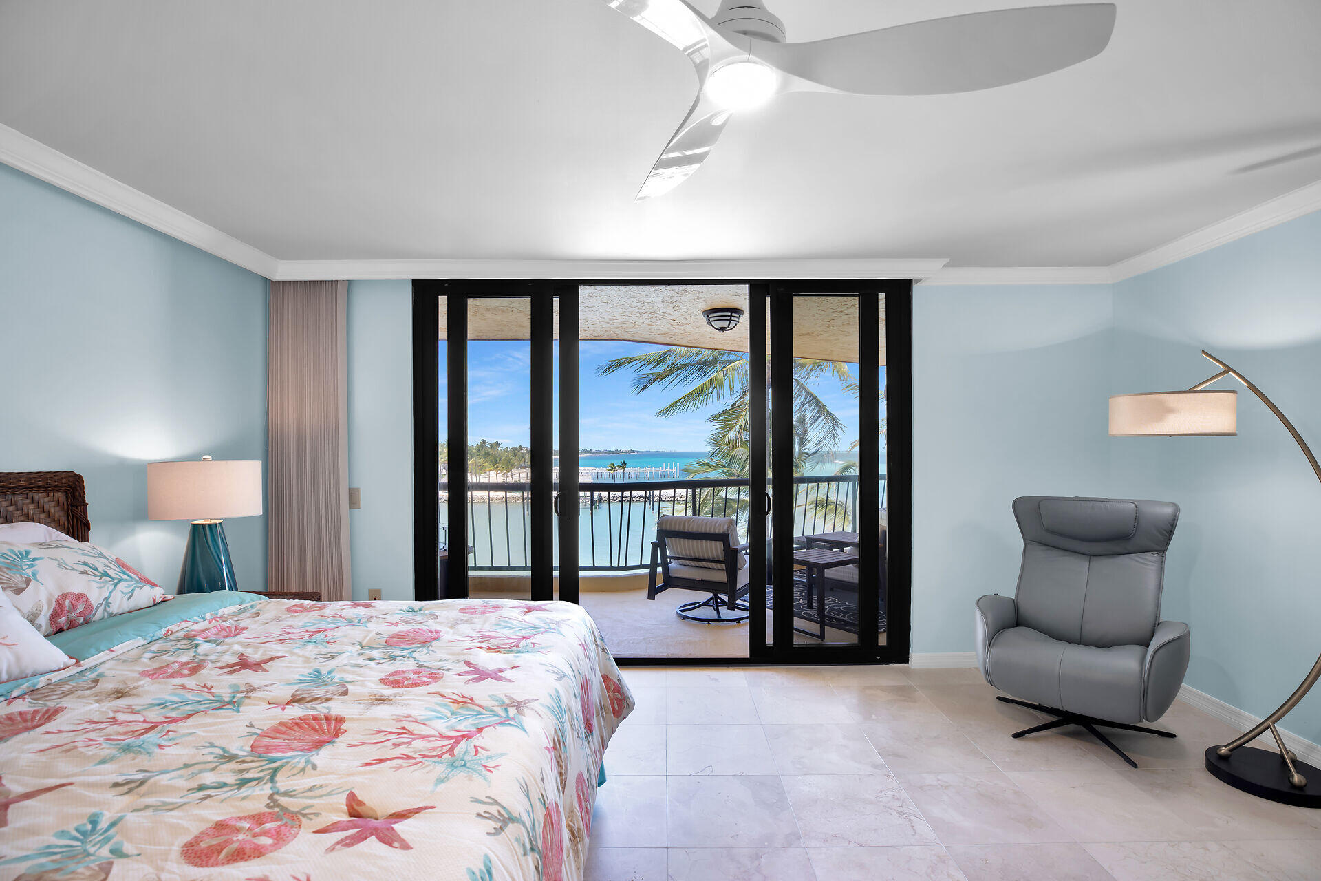 101 E Ocean Drive, C402 Property Photo 20