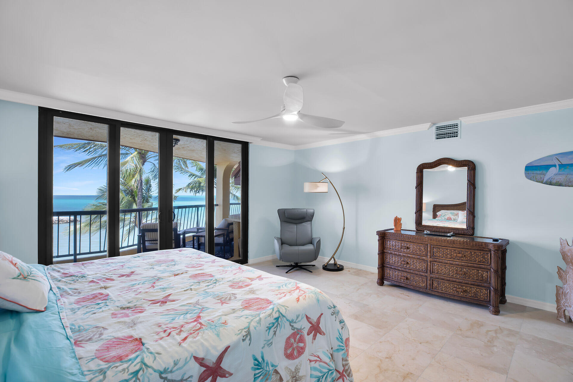 101 E Ocean Drive, C402 Property Photo 21
