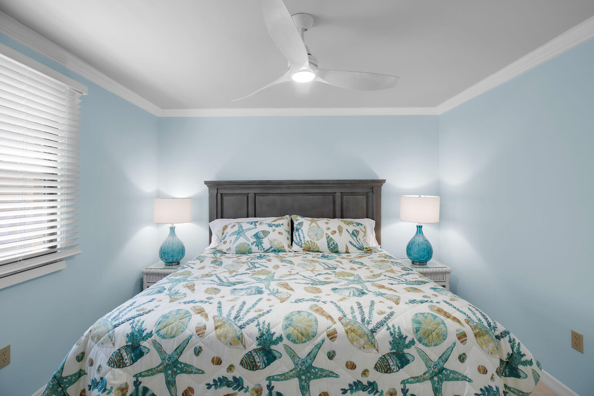 101 E Ocean Drive, C402 Property Photo 27