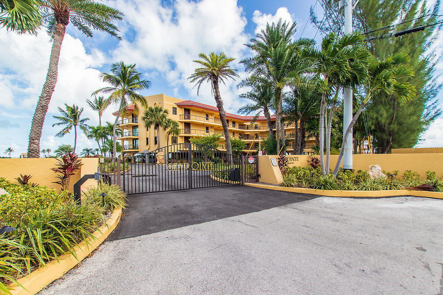 101 E Ocean Drive, C402 Property Photo 41