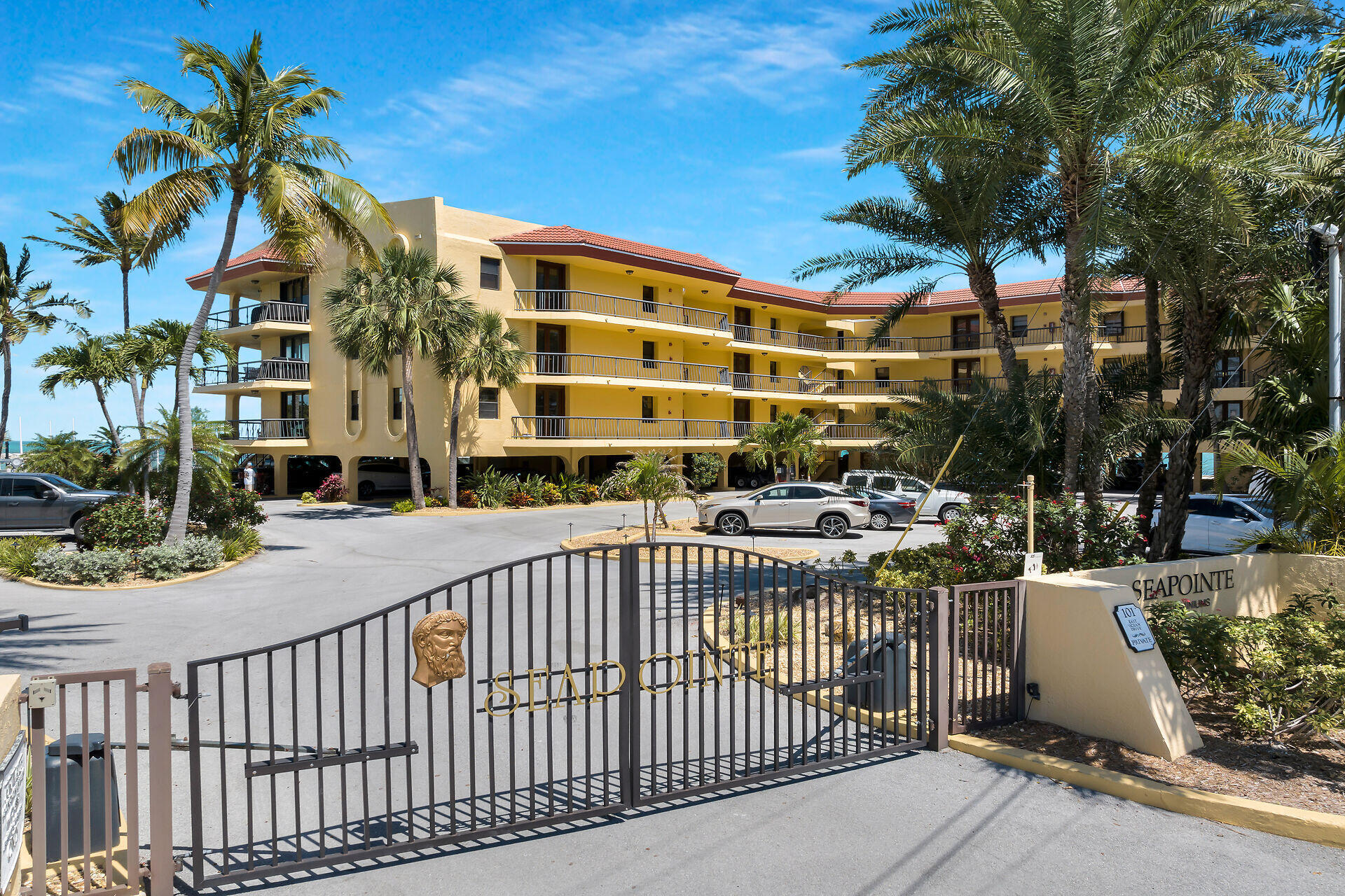 101 E Ocean Drive, C402 Property Photo 62
