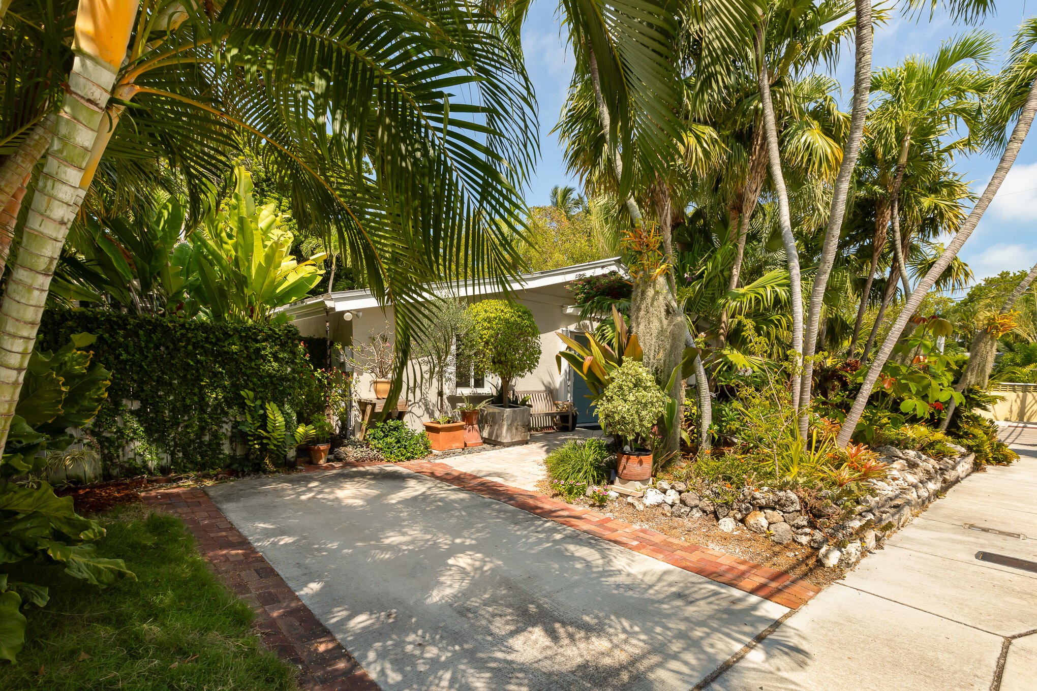 1414 Leon Street Property Photo