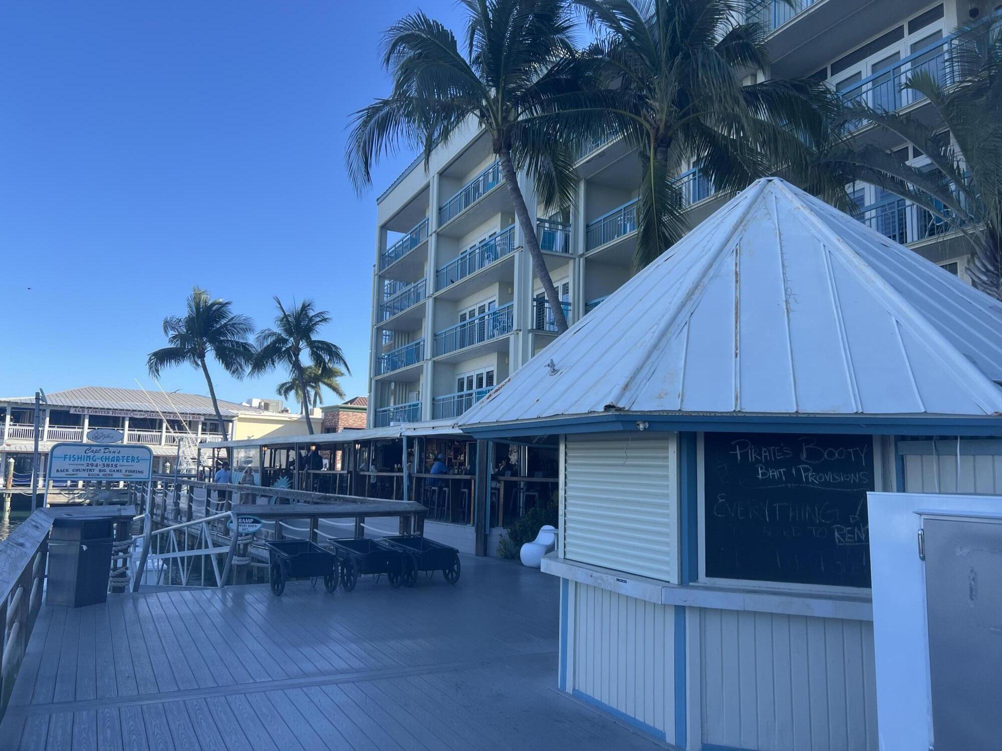 619 Front Street, Kiosk Property Photo