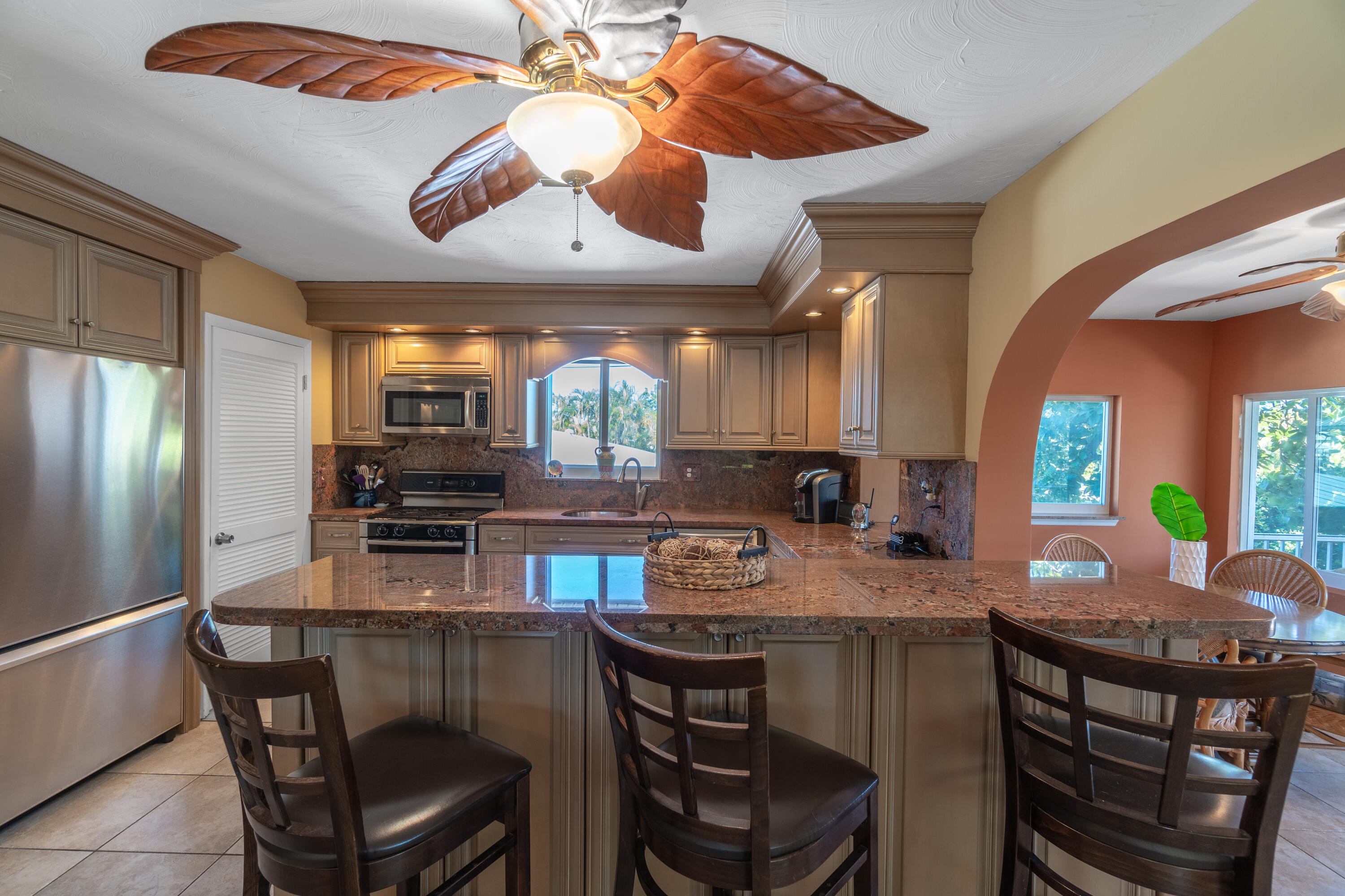 1600 Yellowtail Avenue Property Photo 11