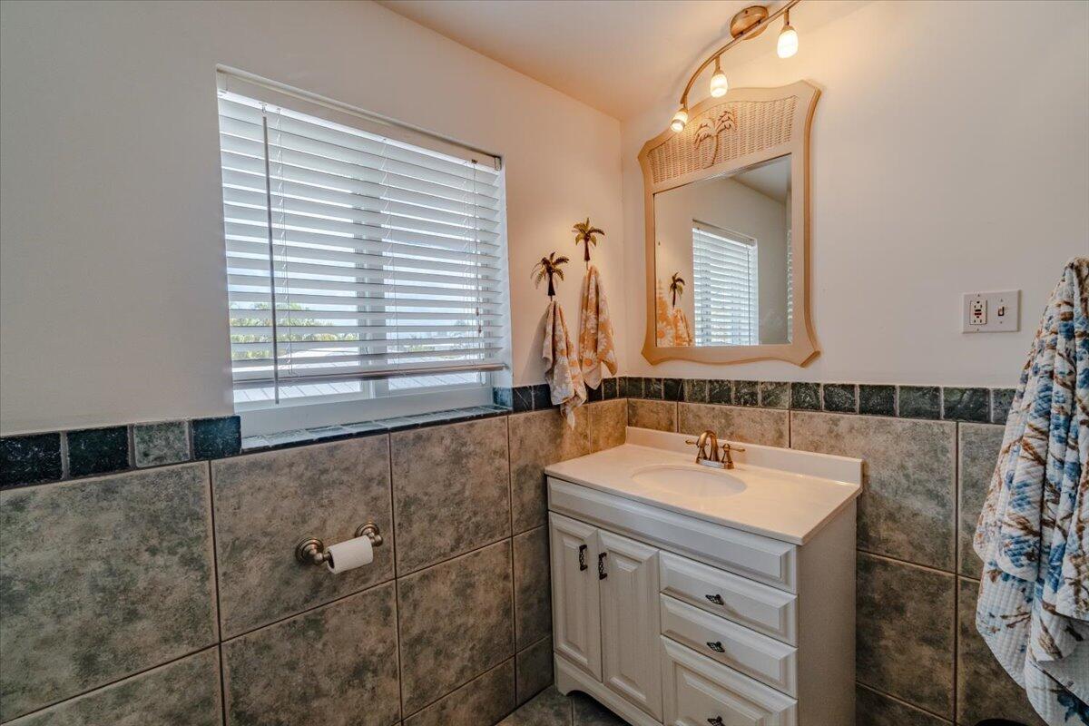 1600 Yellowtail Avenue Property Photo 25