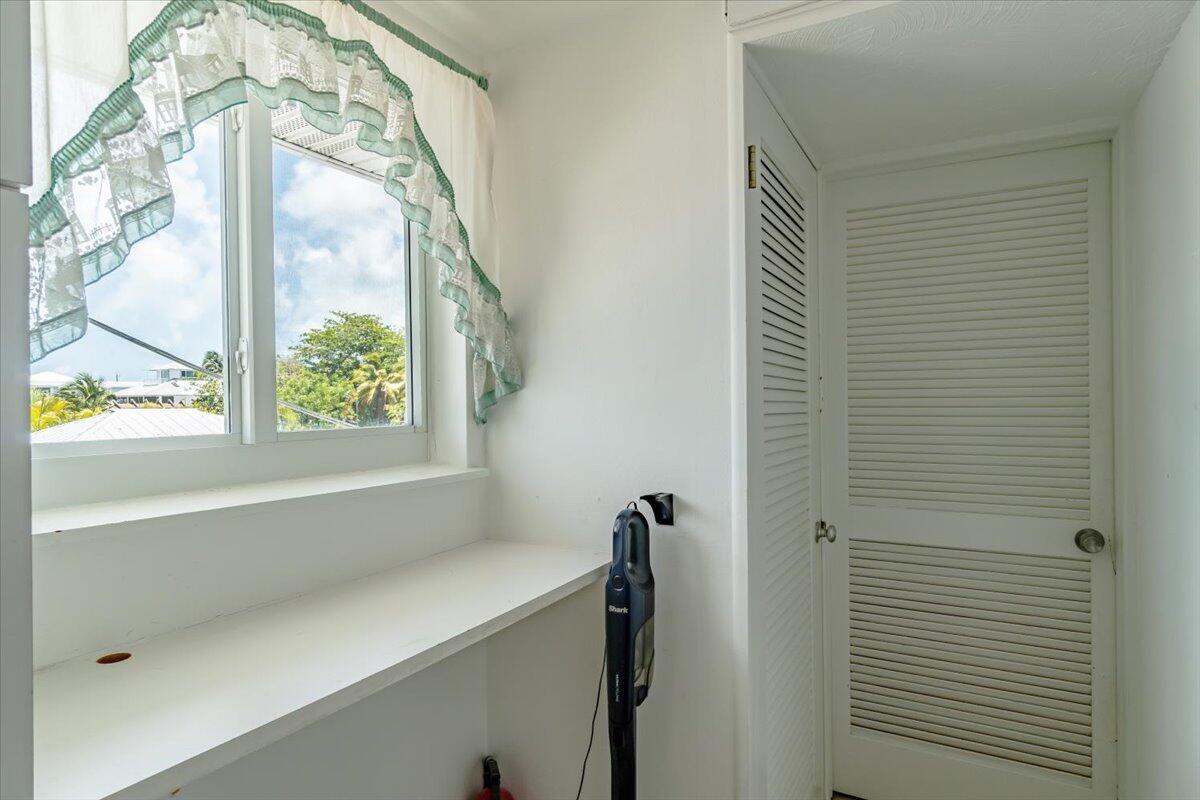 1600 Yellowtail Avenue Property Photo 35