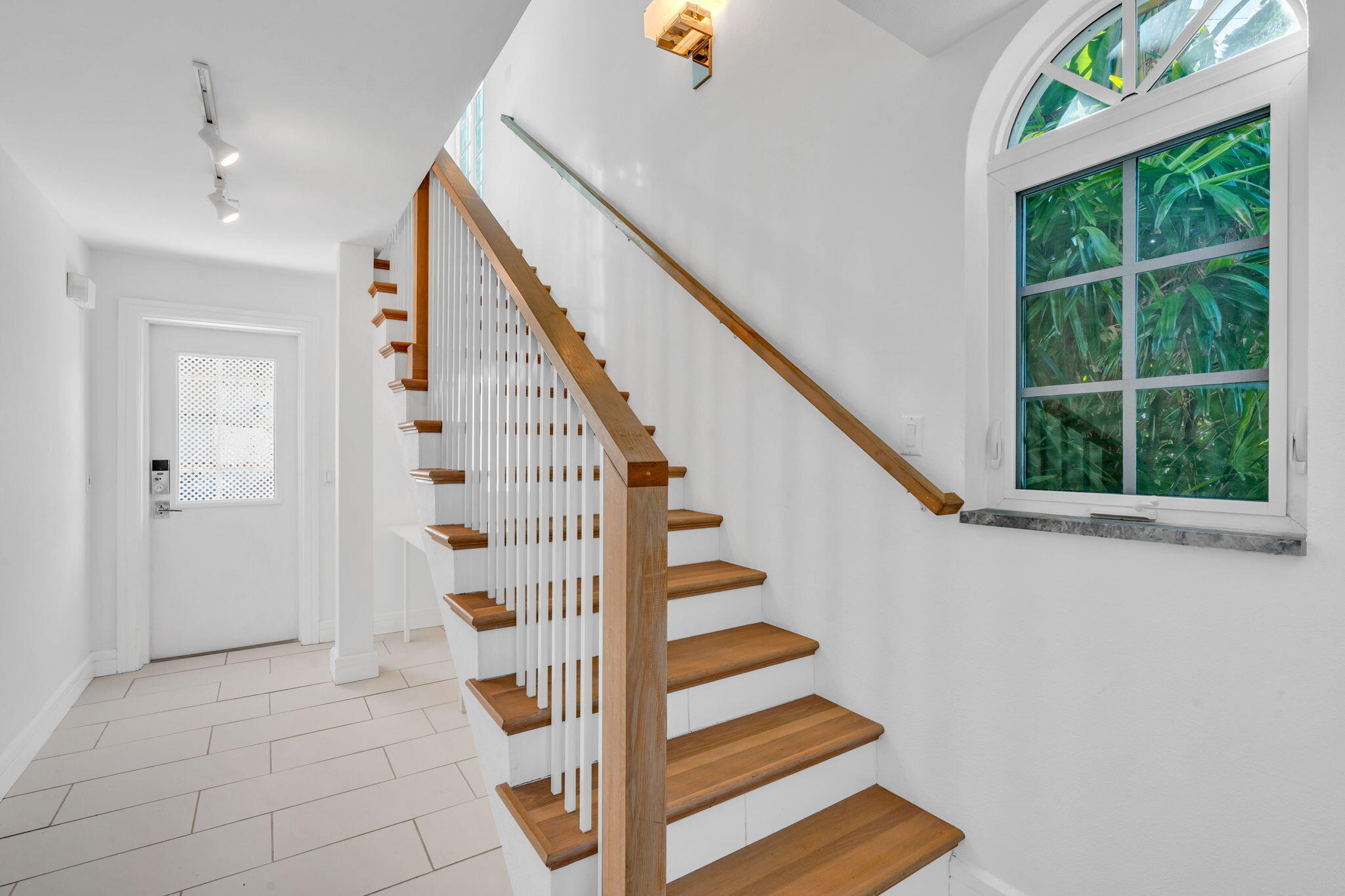 1083 Labat Lane Property Photo 10