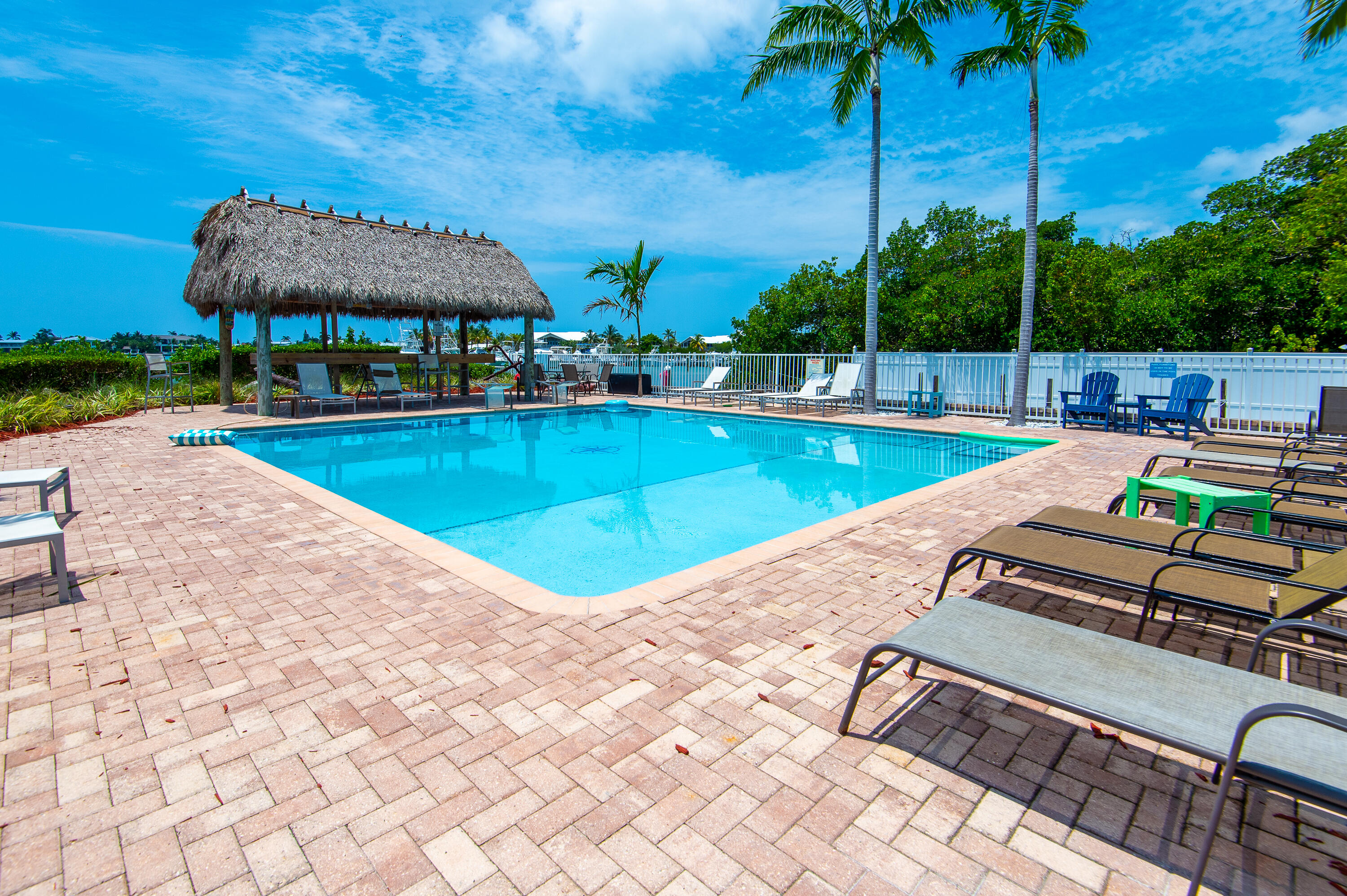 12555 Overseas Highway, E Property Photo 9