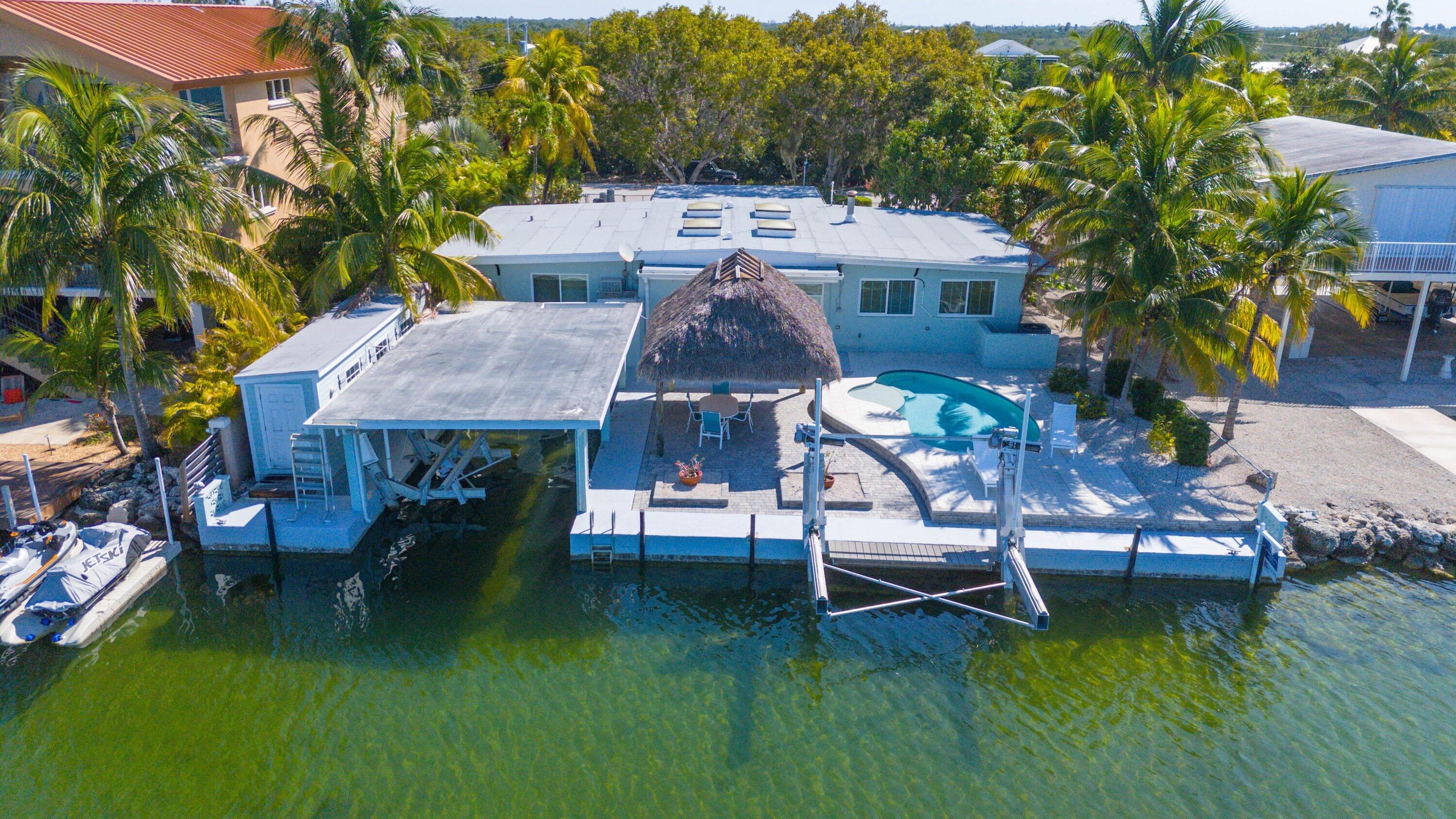 1136 W Shore Drive Property Photo 8