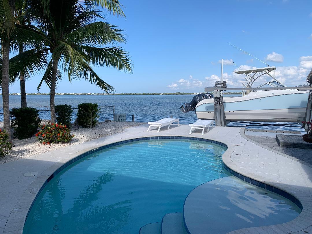 1136 W Shore Drive Property Photo 16