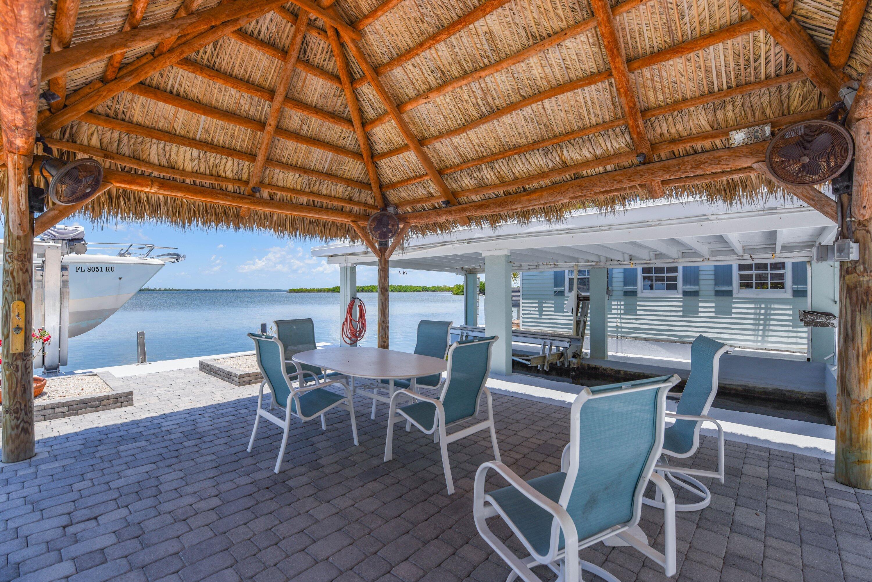 1136 W Shore Drive Property Photo 19