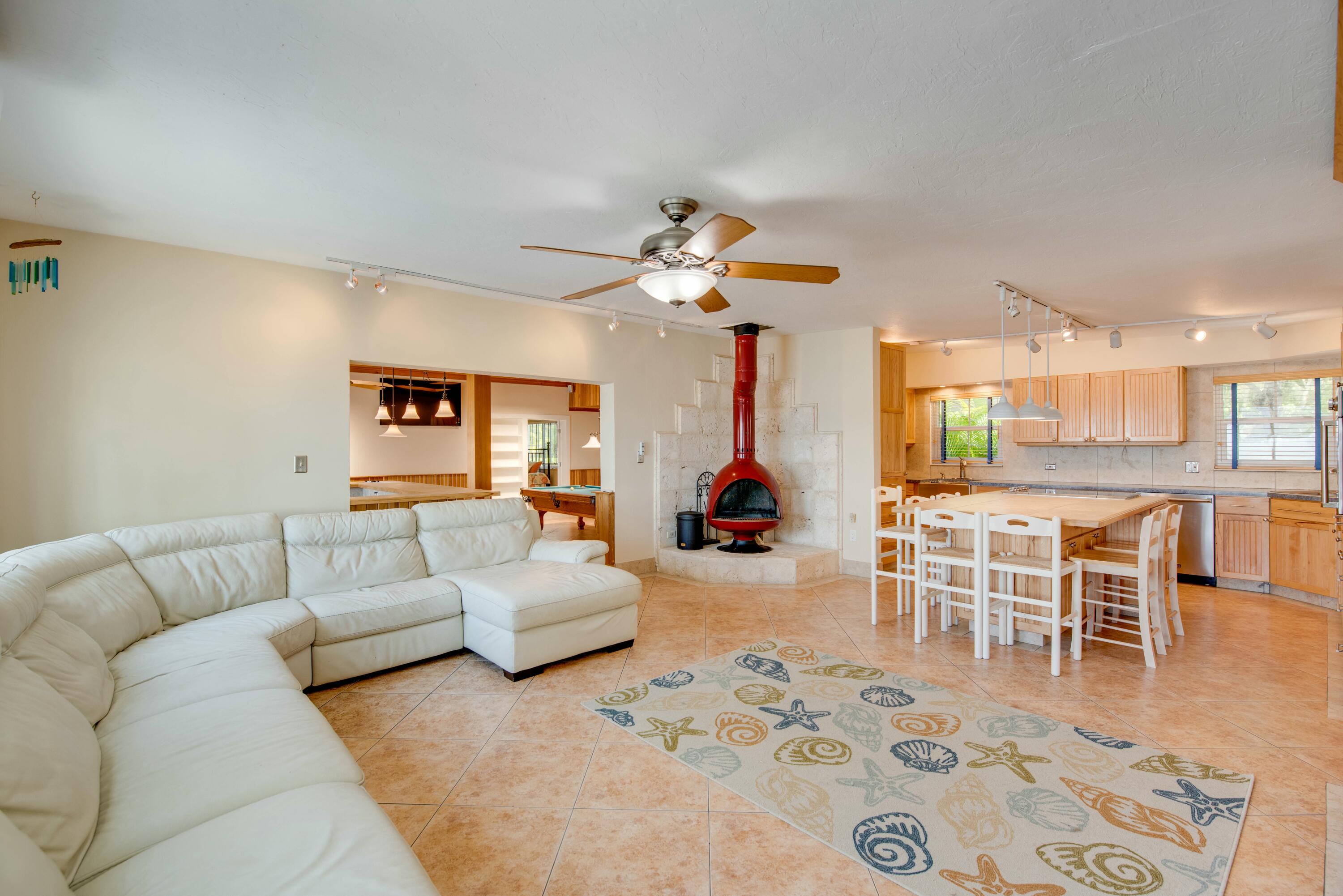 1136 W Shore Drive Property Photo 27