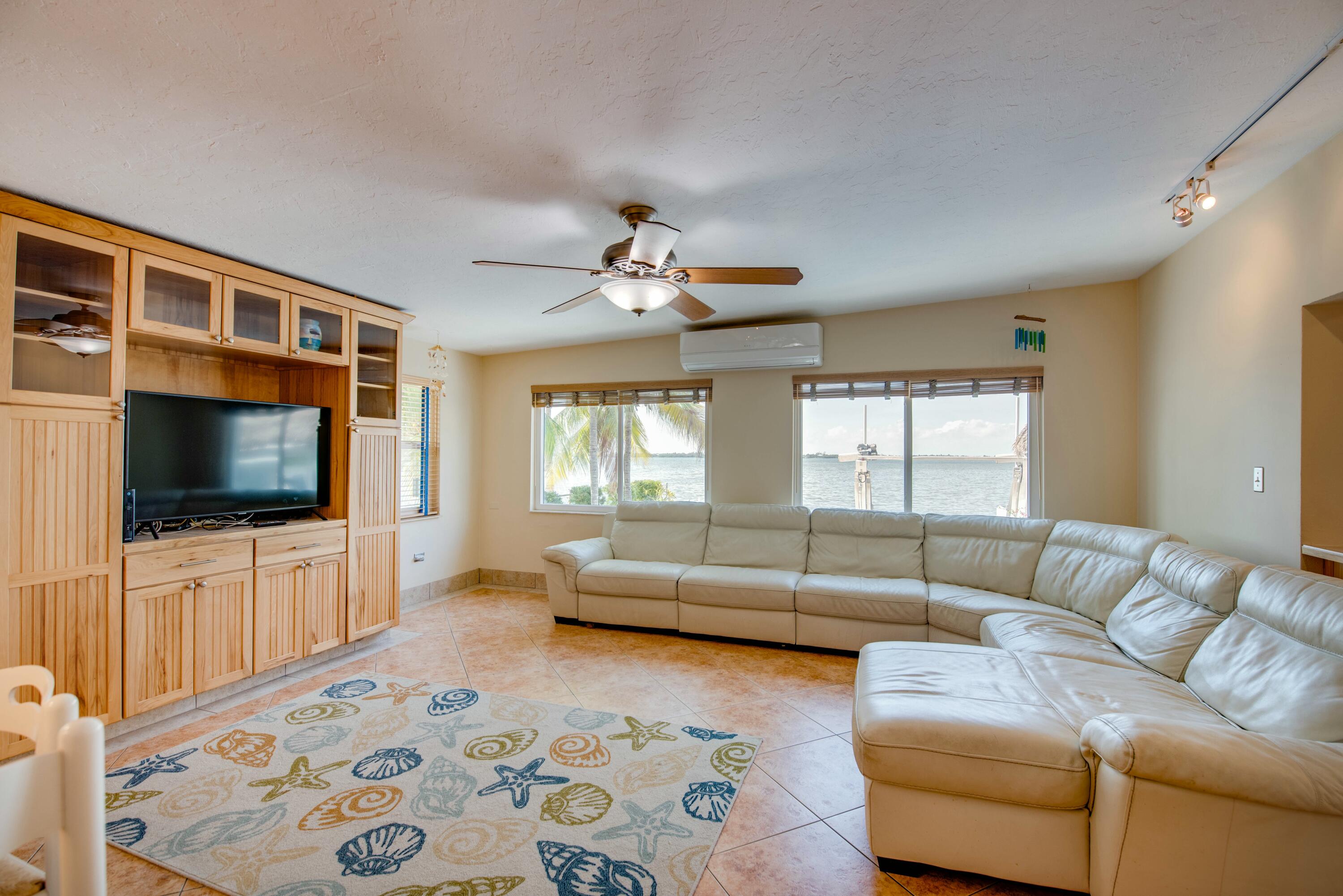 1136 W Shore Drive Property Photo 29