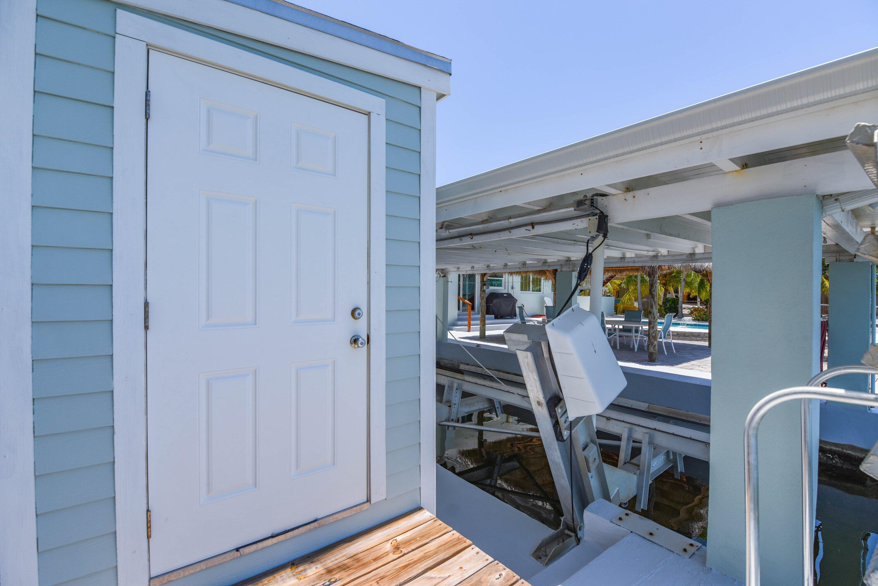 1136 W Shore Drive Property Photo 52