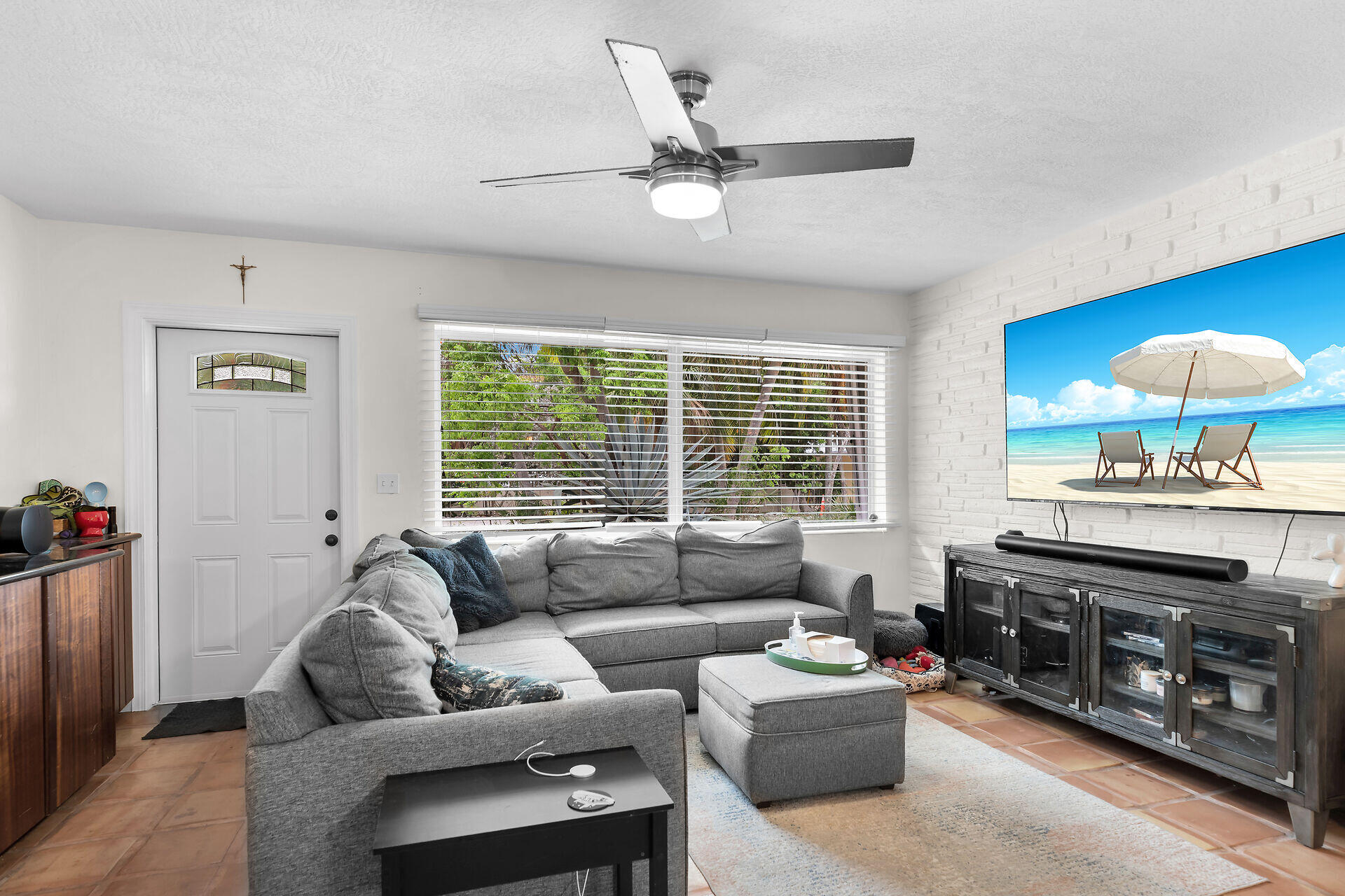 7563 Gulfstream Boulevard Property Photo 1