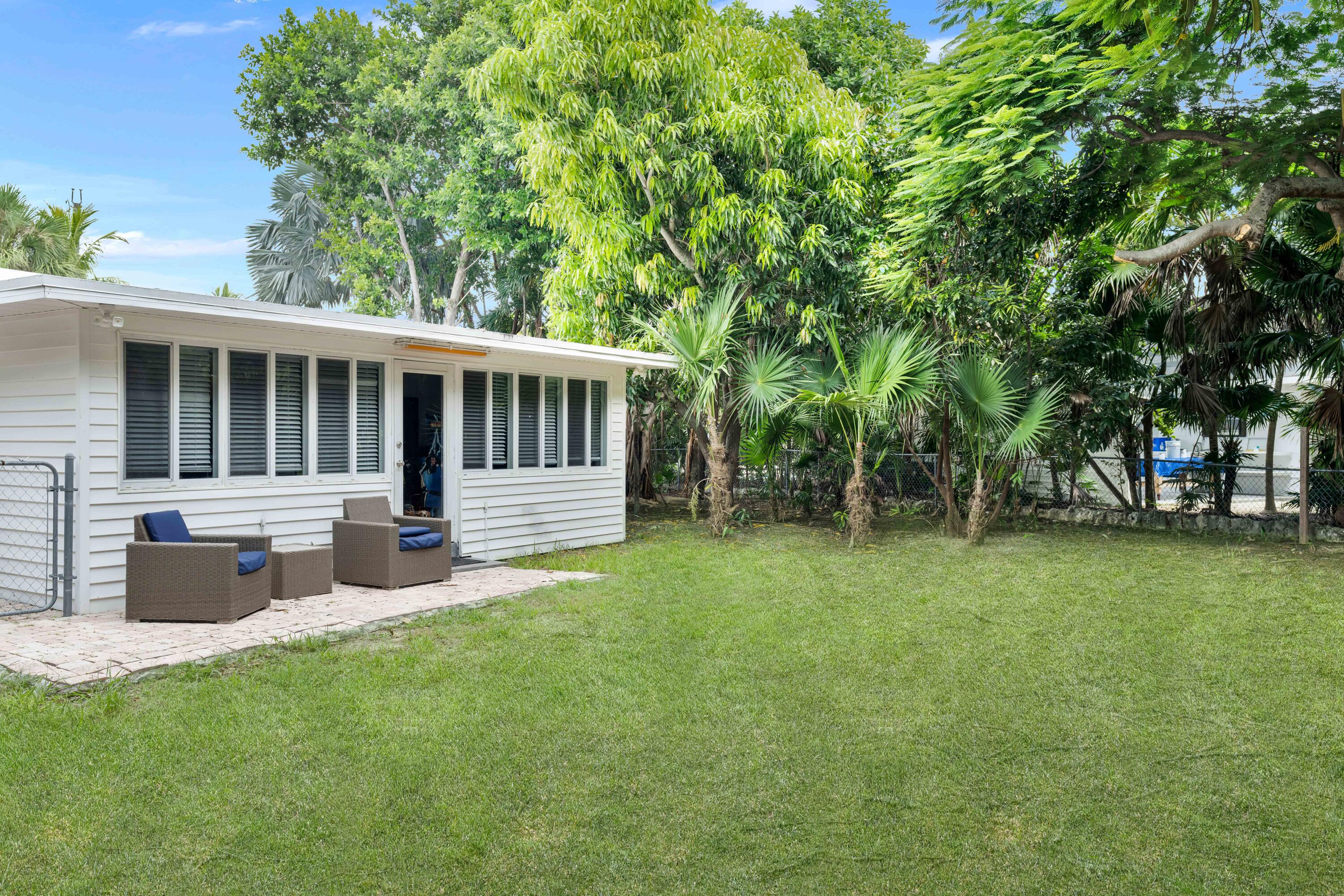 7563 Gulfstream Boulevard Property Photo 6