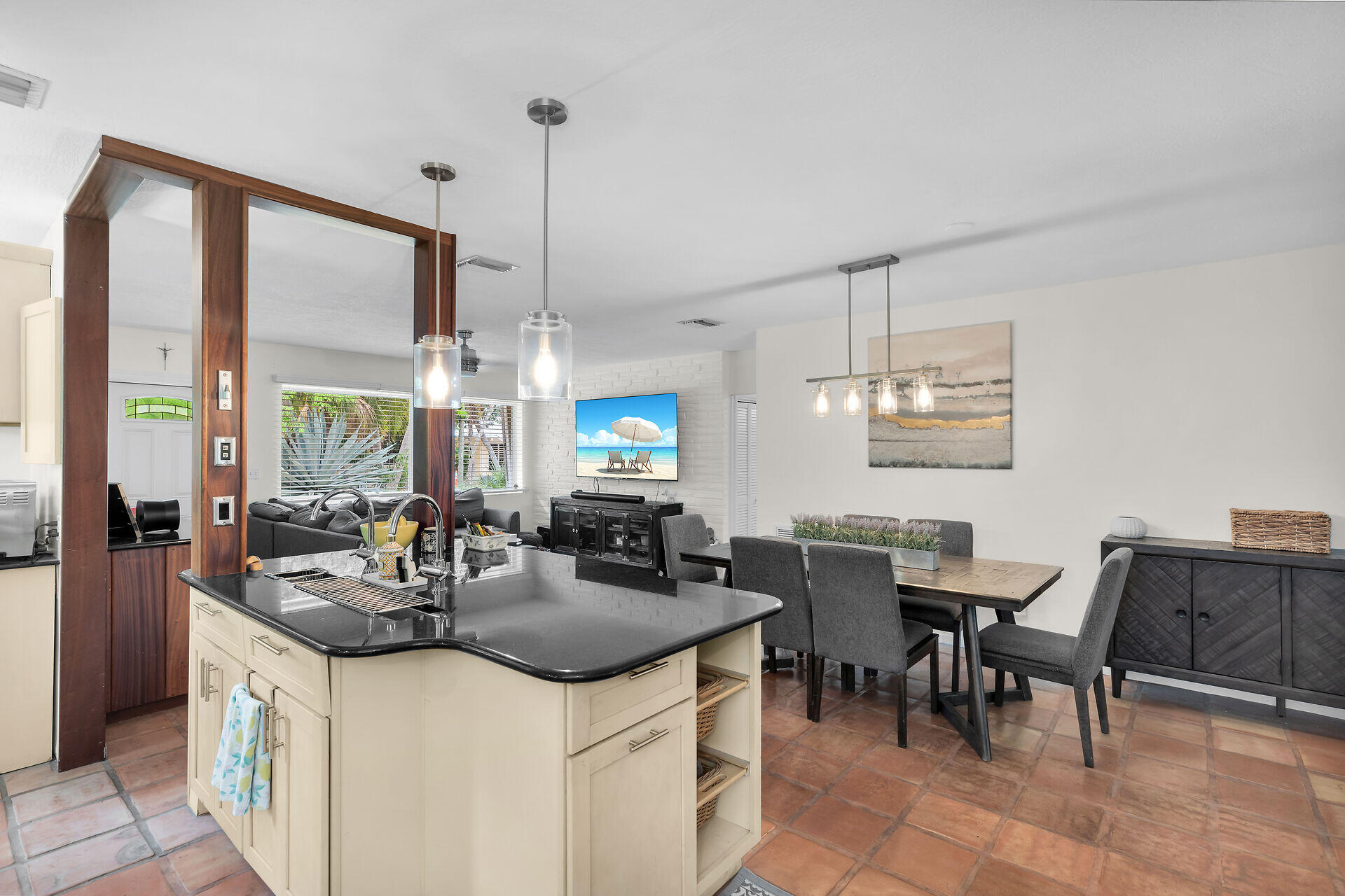 7563 Gulfstream Boulevard Property Photo 10