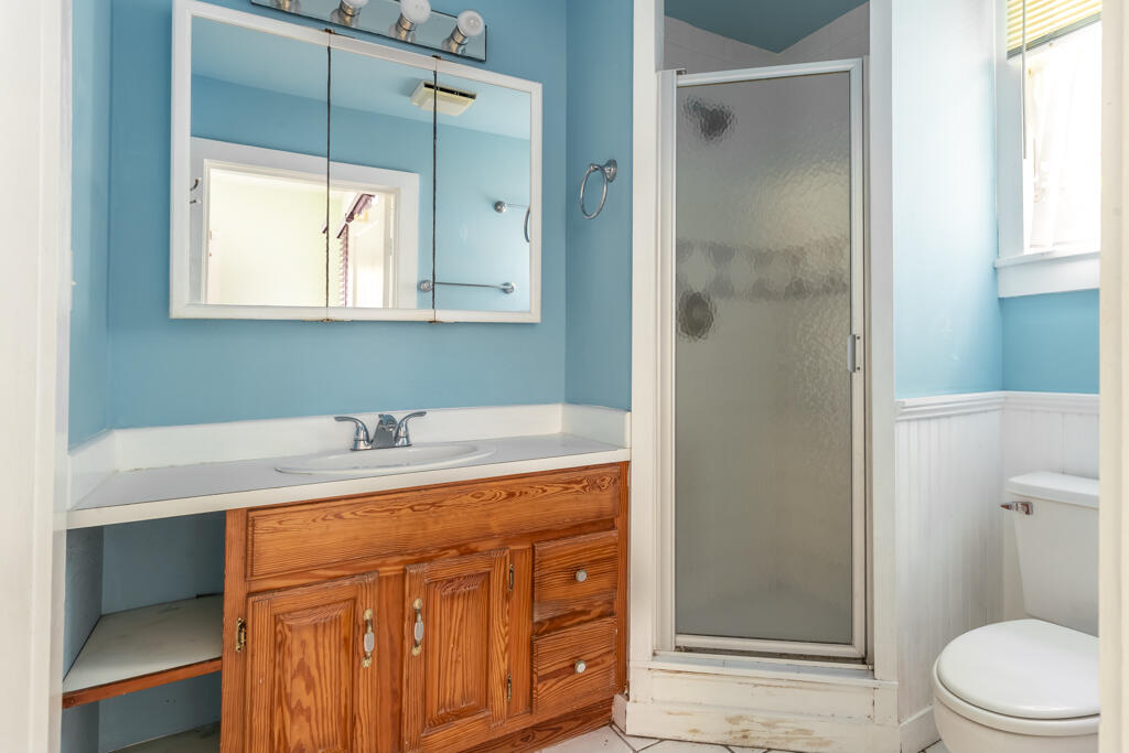 1118 Watson Street Property Photo 18