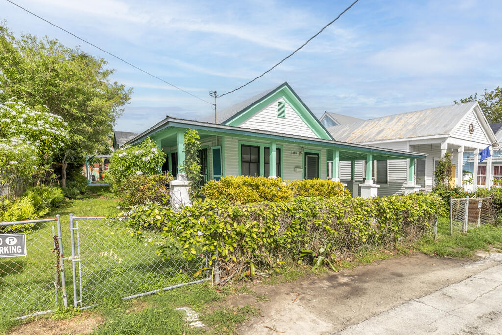 1118 Watson Street Property Photo 19