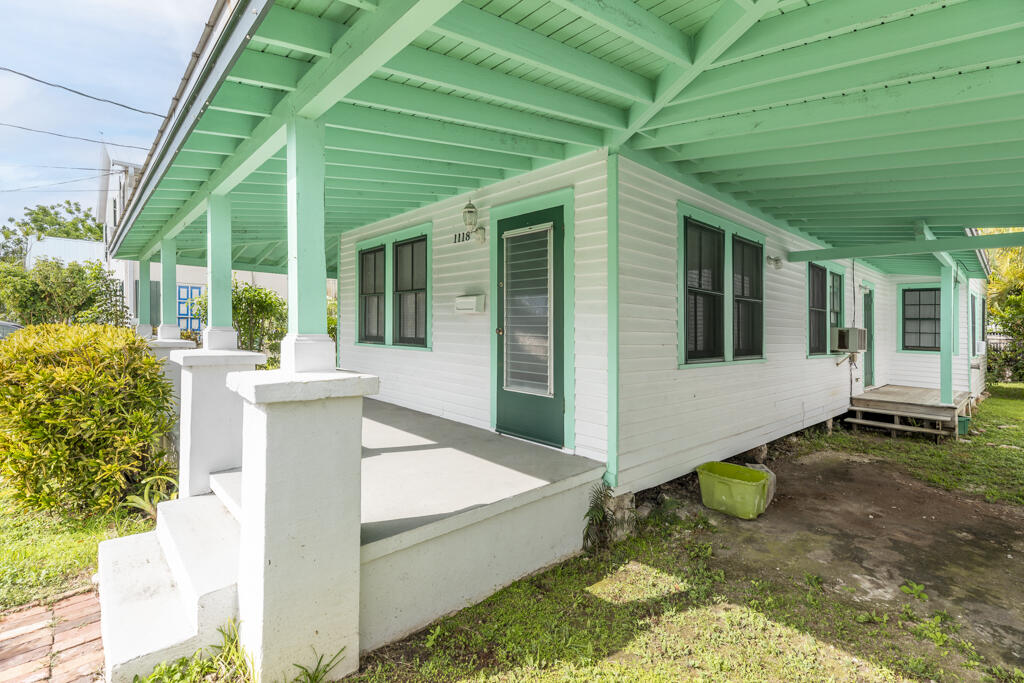 1118 Watson Street Property Photo 20