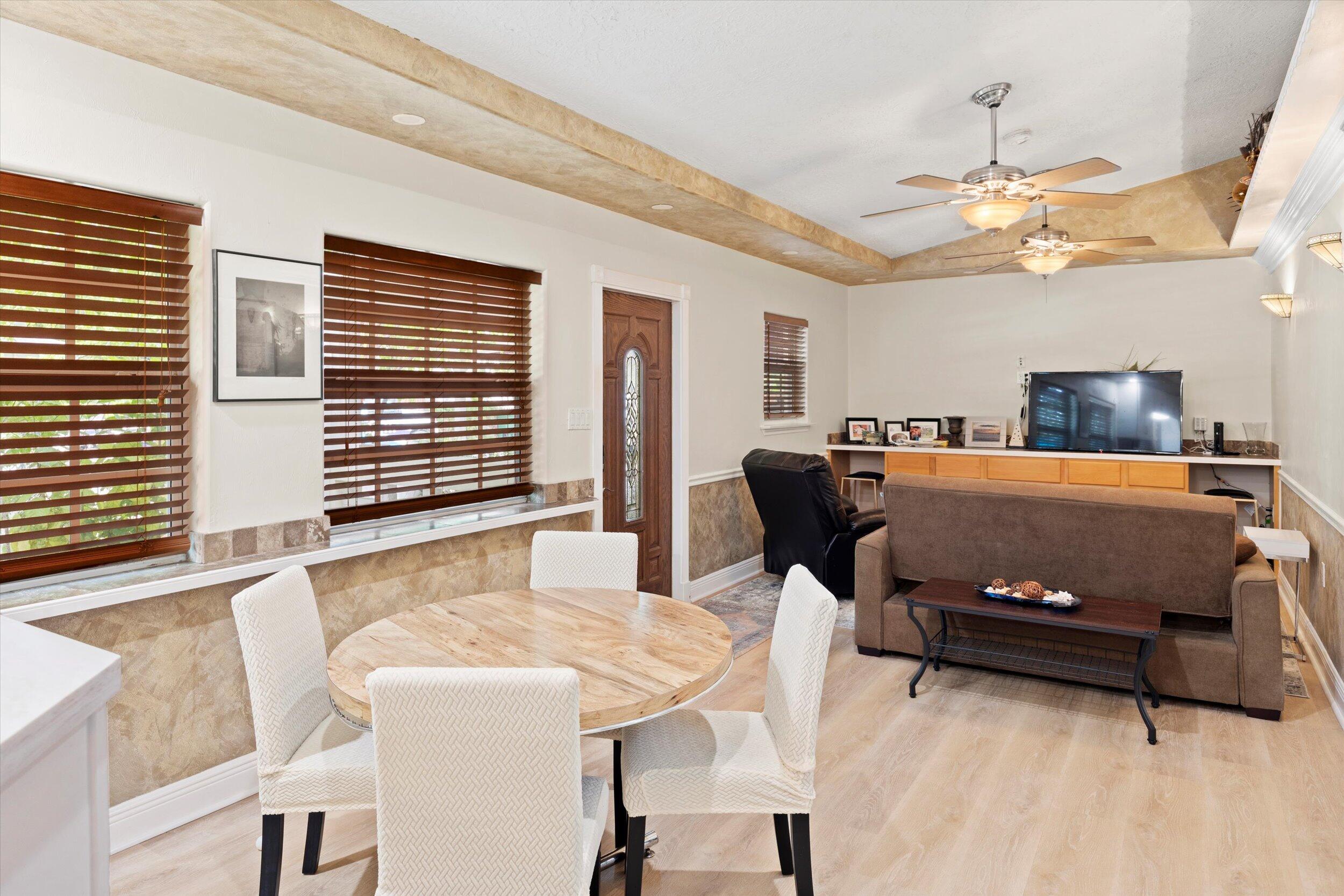 1320 6th Street Property Photo 4