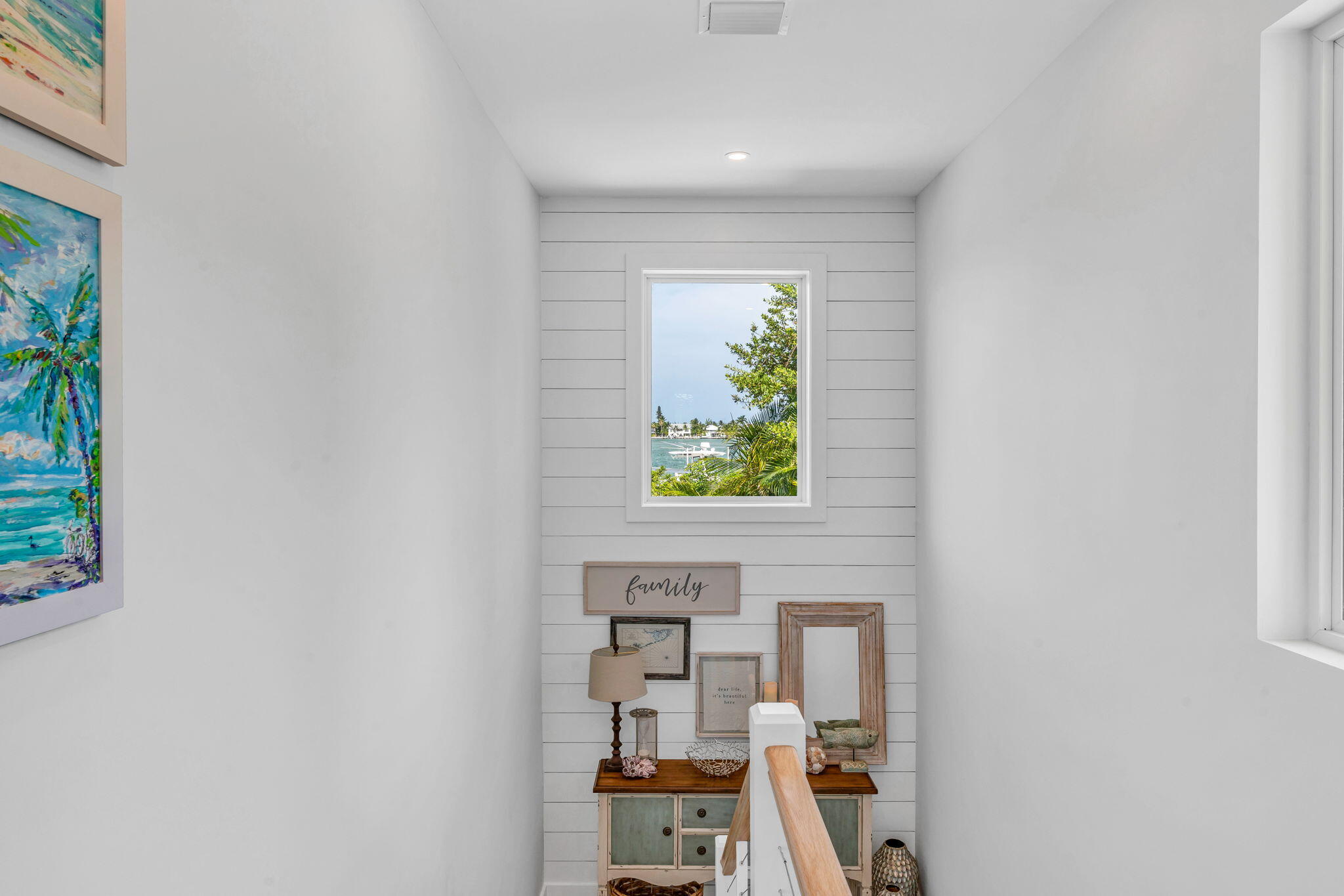 437 Harbour Drive Property Photo 9