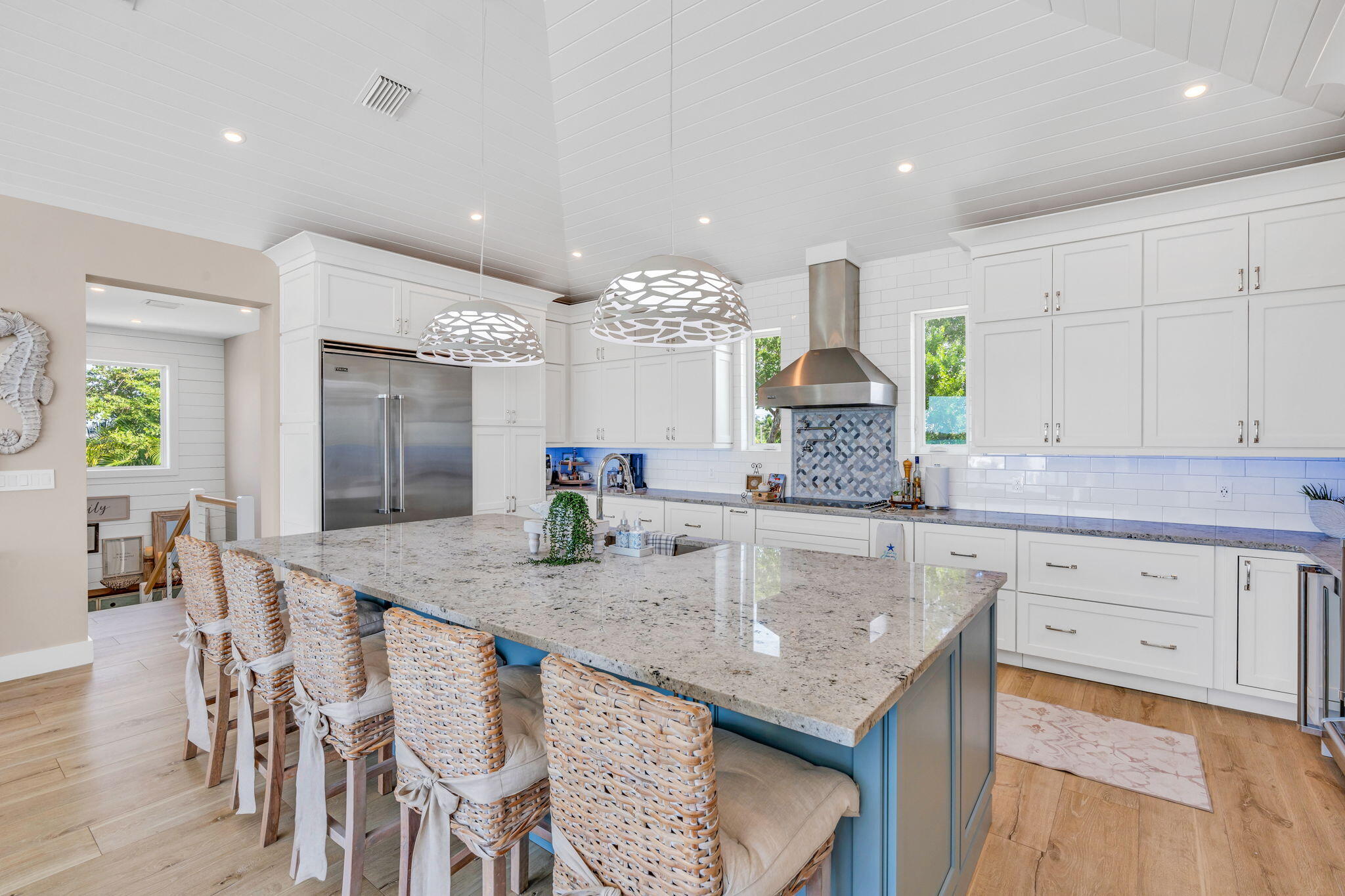437 Harbour Drive Property Photo 18