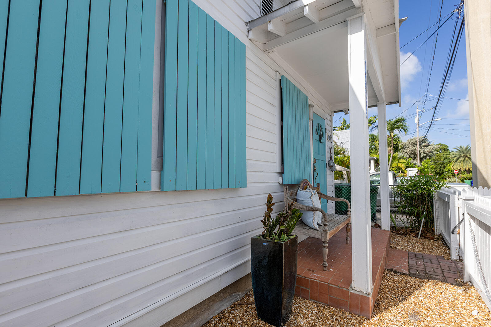1422 Catherine Street Property Photo 4