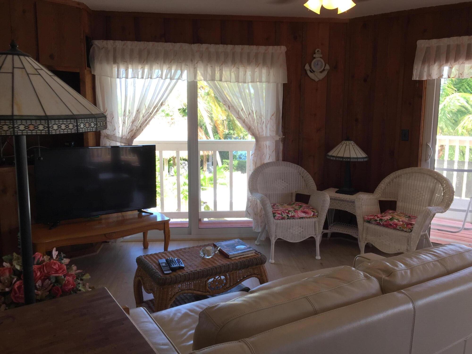 185 El Capitan Drive Property Photo 6