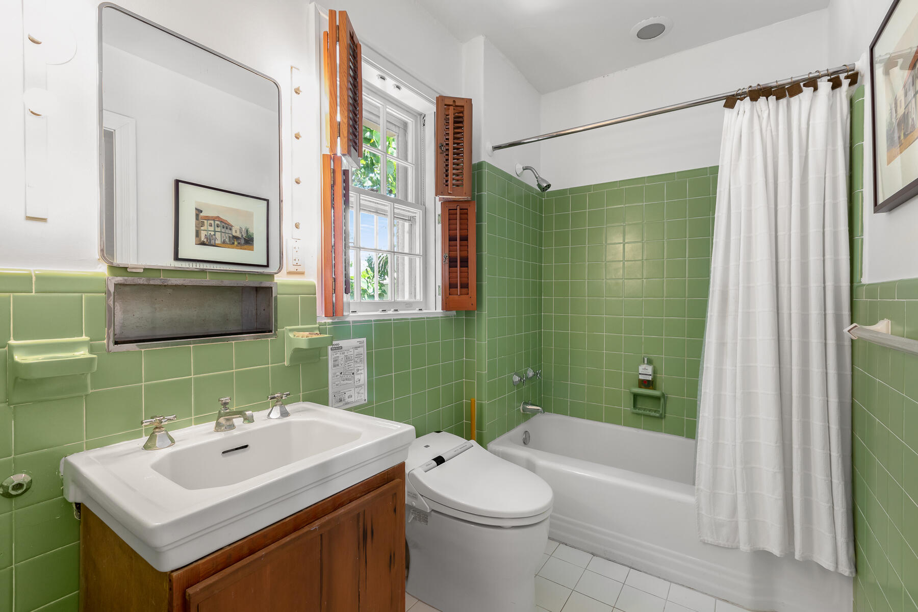 400 South Street Property Photo 27