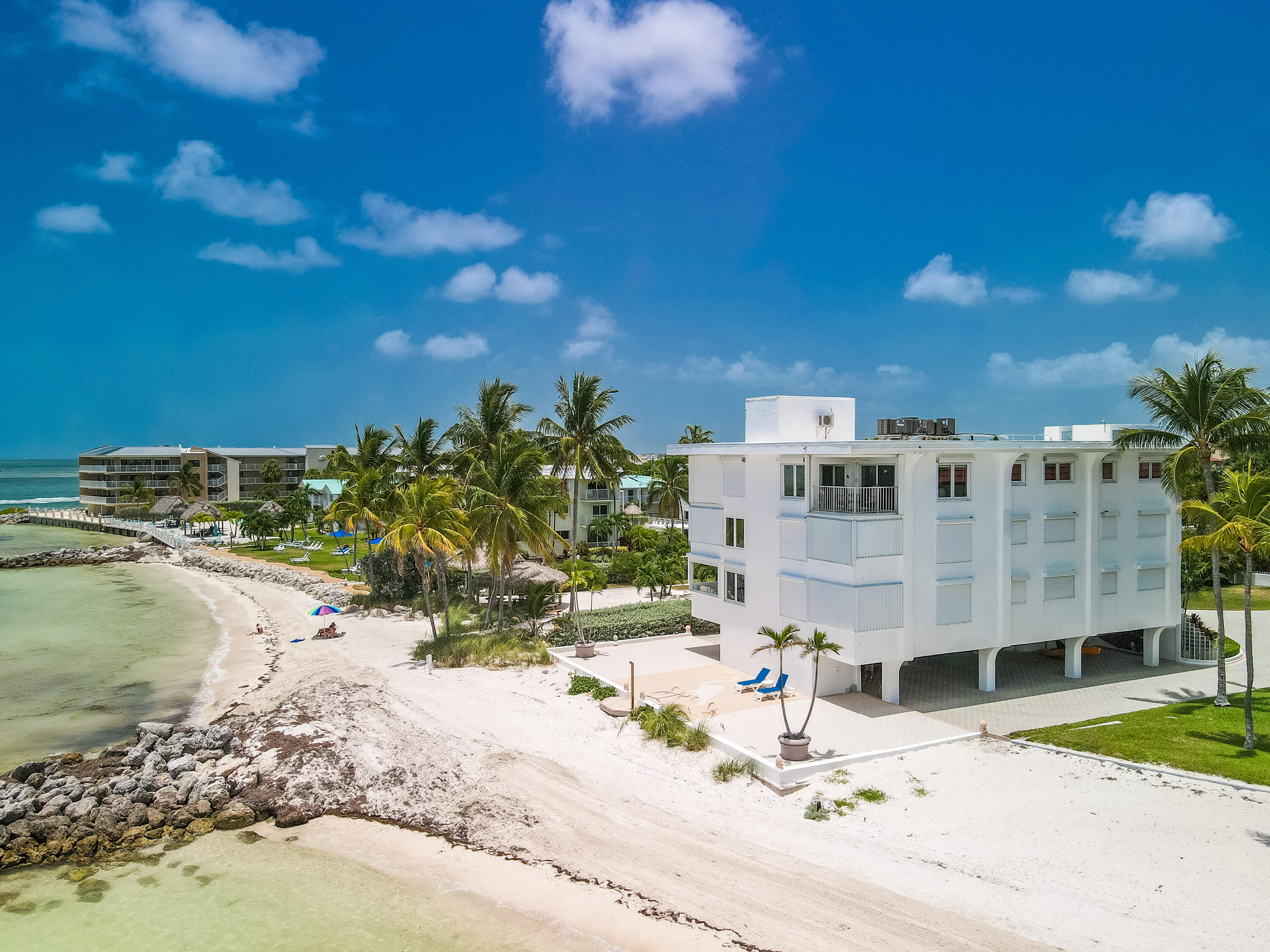 1025 W Ocean Drive, East Property Photo 3
