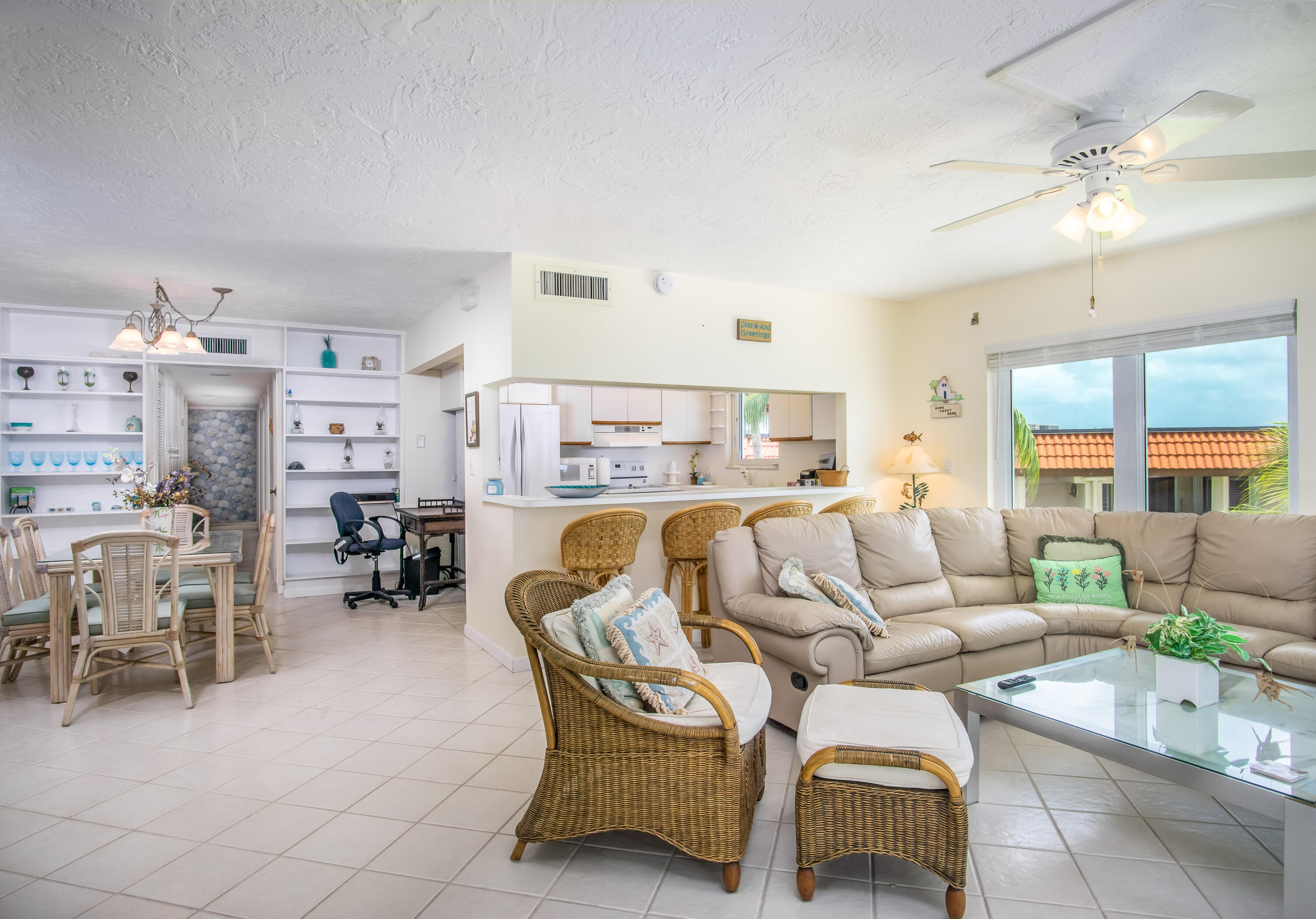 1025 W Ocean Drive, East Property Photo 8