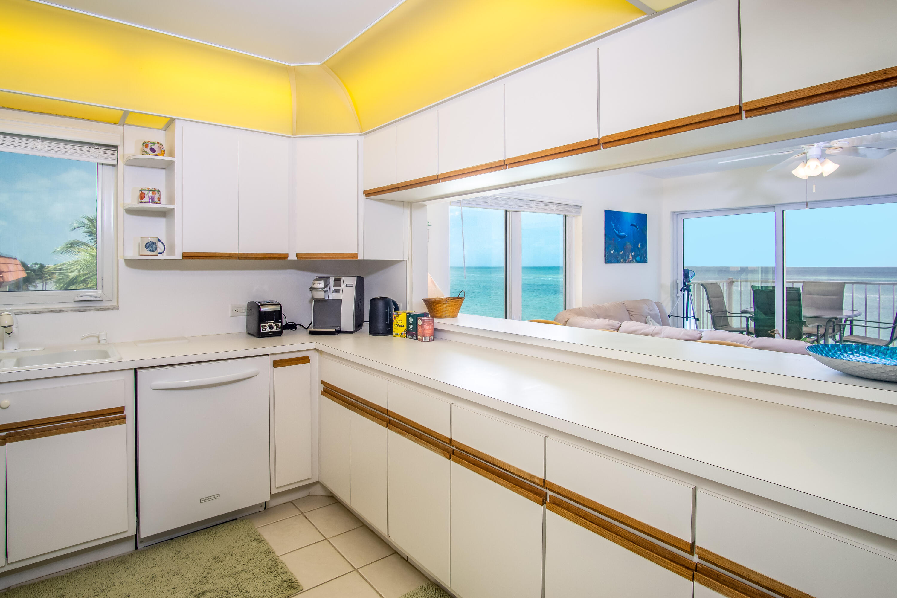 1025 W Ocean Drive, East Property Photo 14