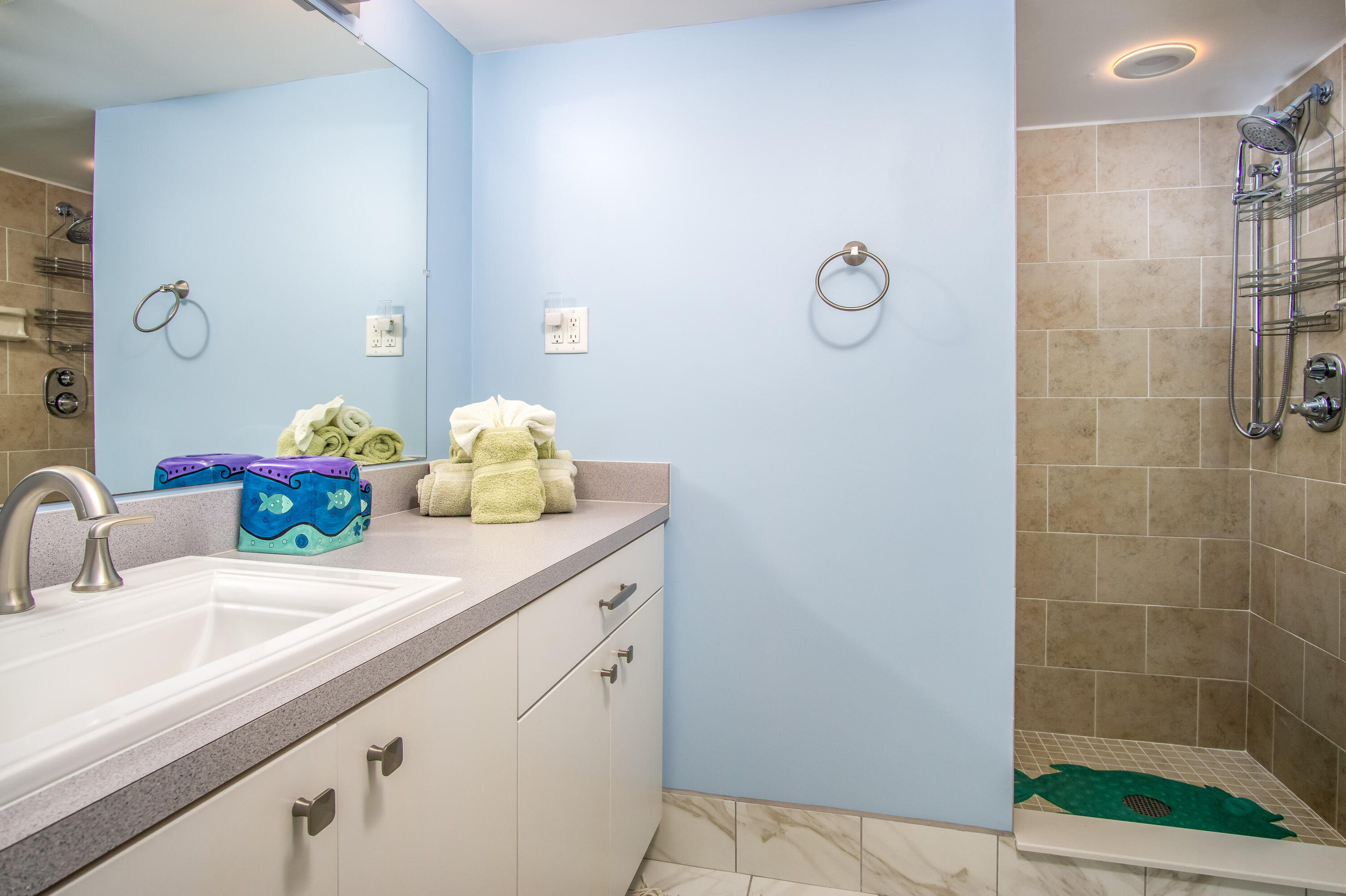 1025 W Ocean Drive, East Property Photo 16