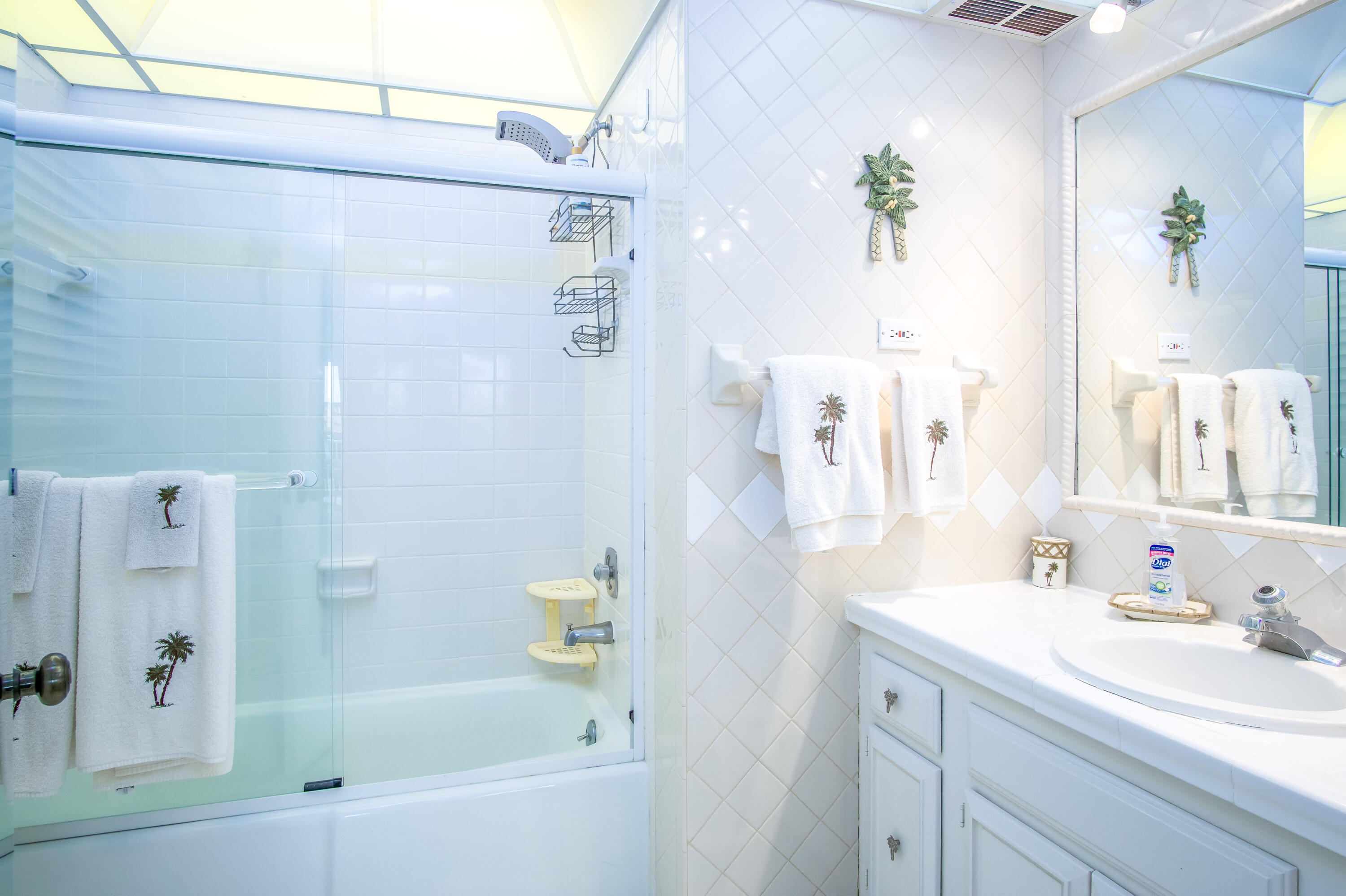 1025 W Ocean Drive, East Property Photo 21