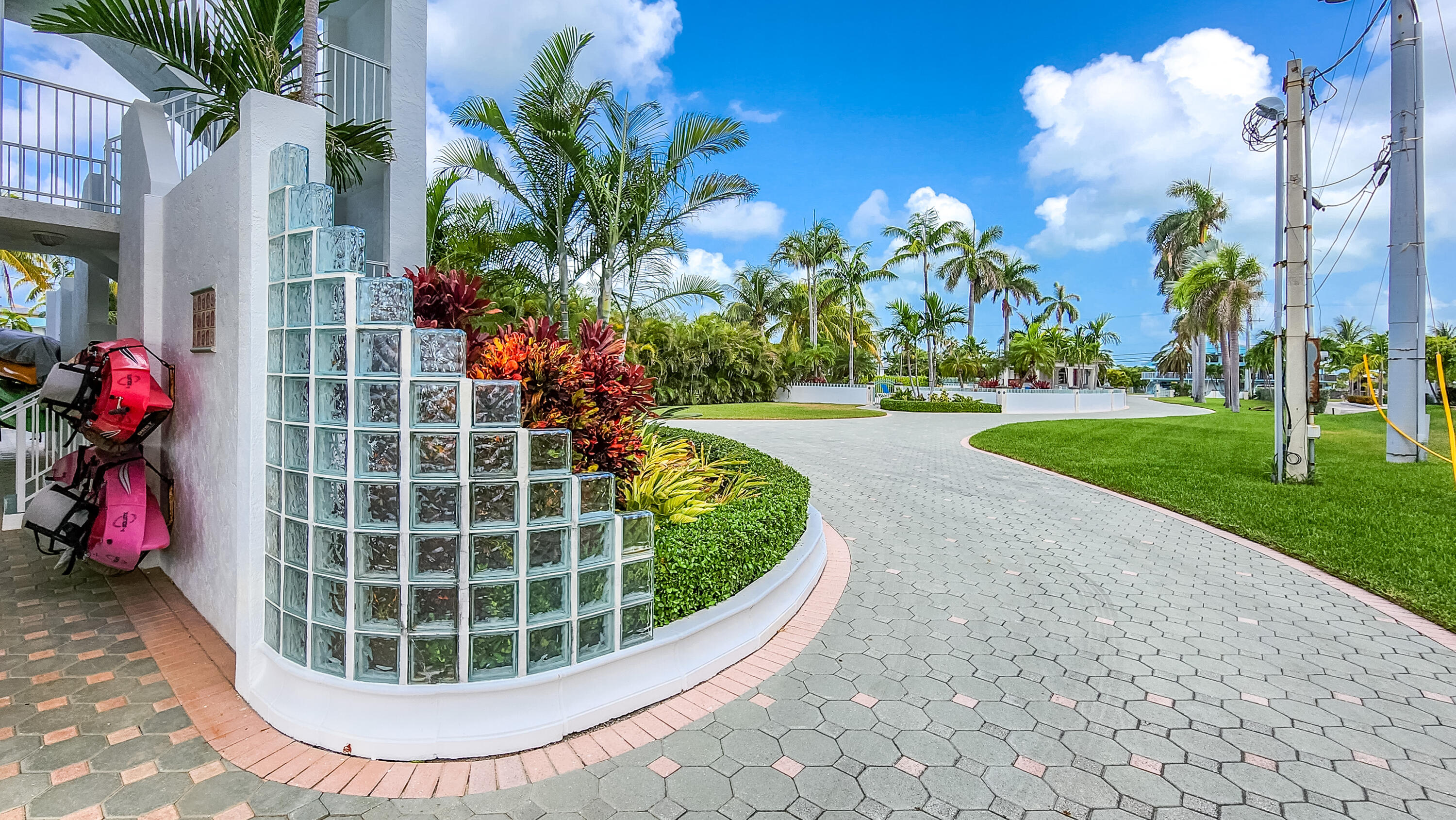 1025 W Ocean Drive, East Property Photo 25