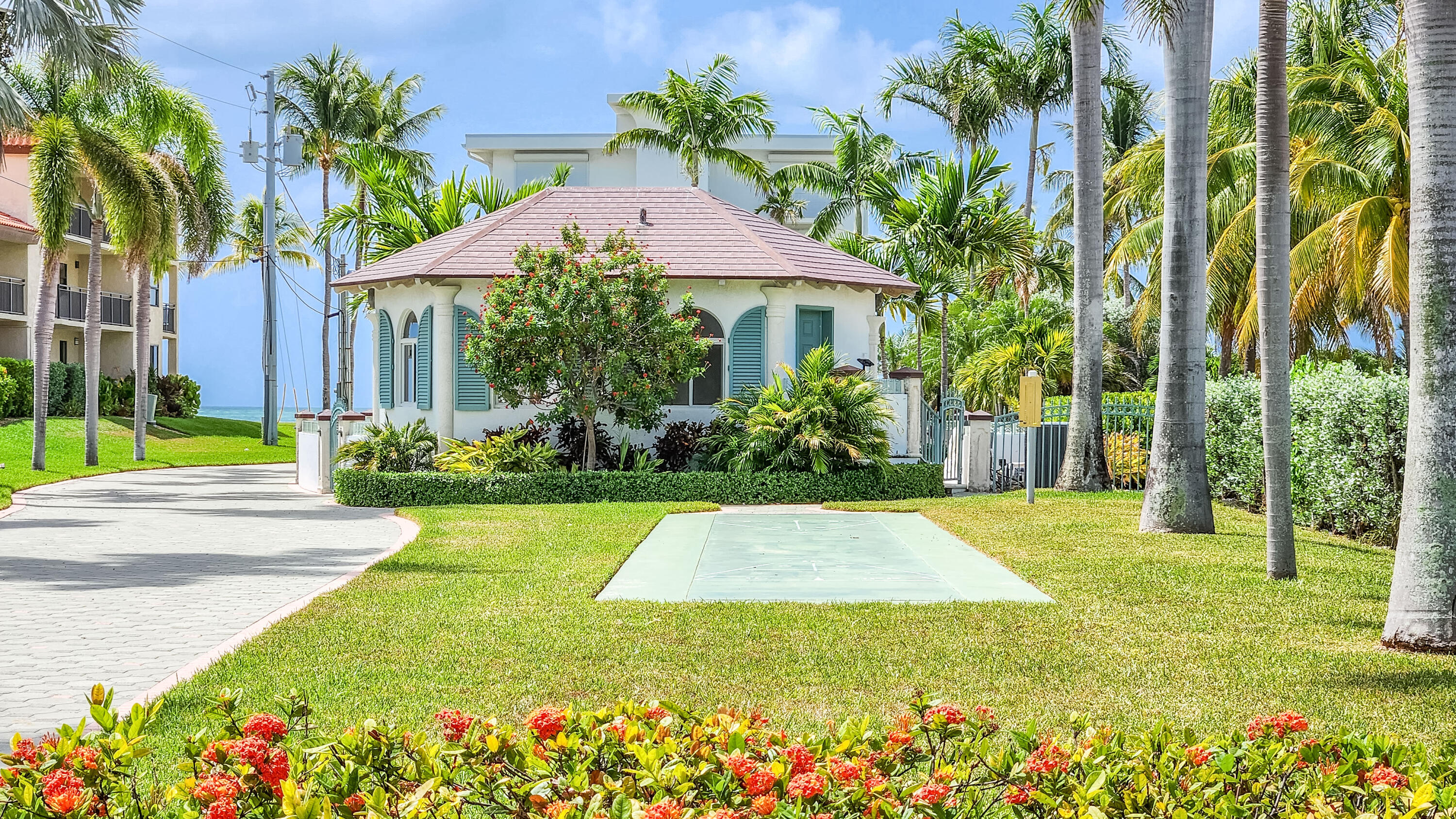 1025 W Ocean Drive, East Property Photo 34