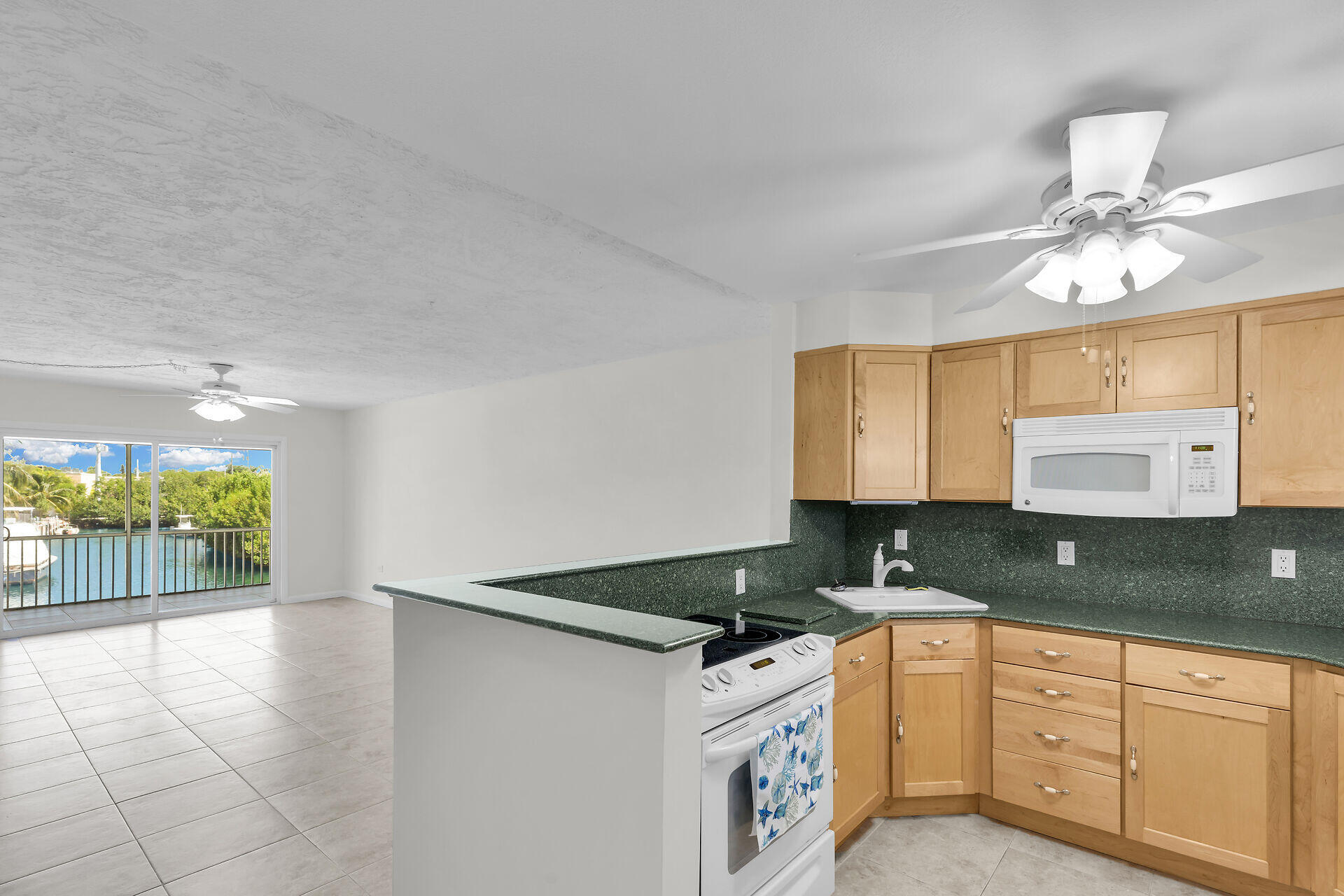 9 Sombrero Boulevard, 202 Property Photo 5