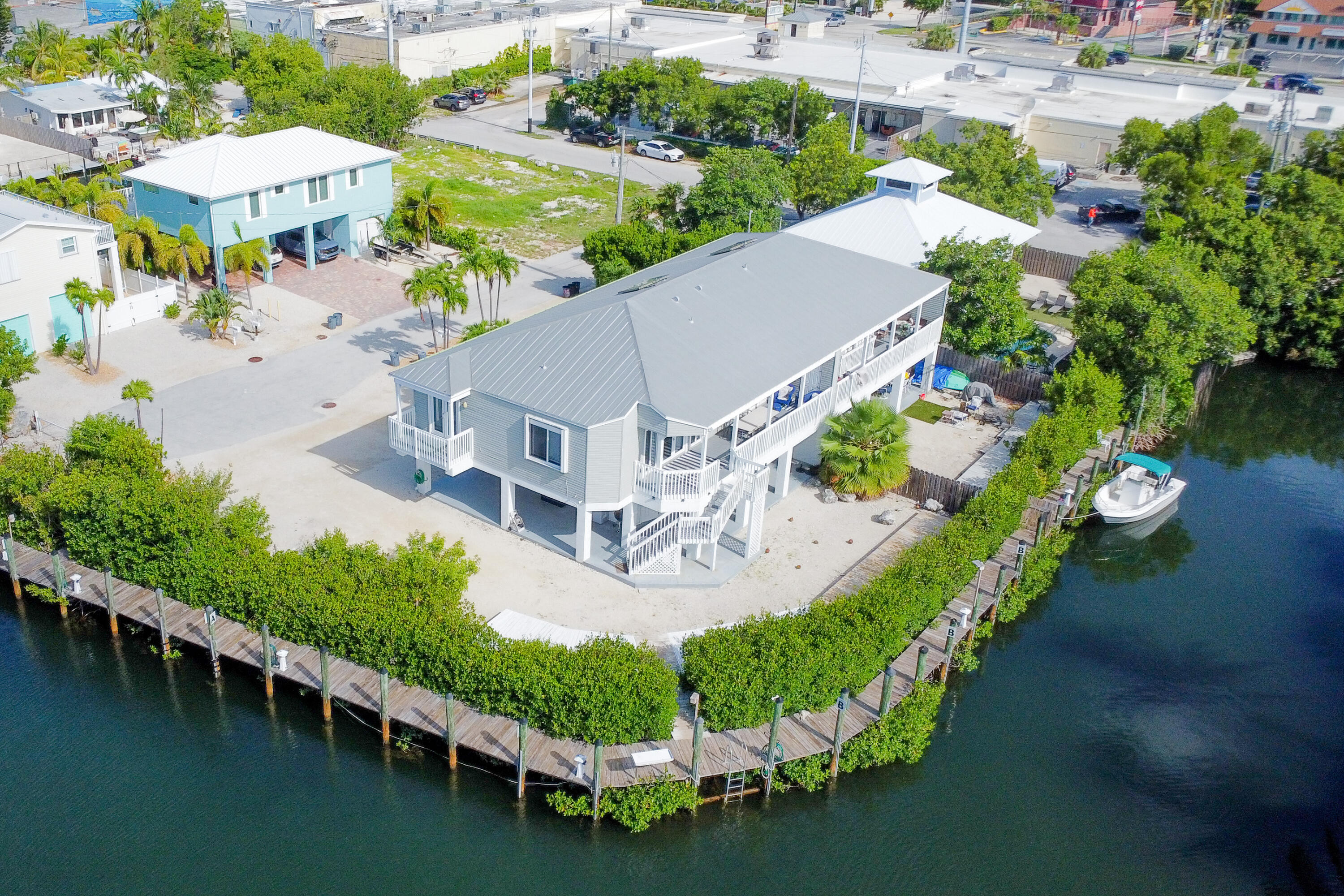 104 52 Street Ocean Property Photo 1