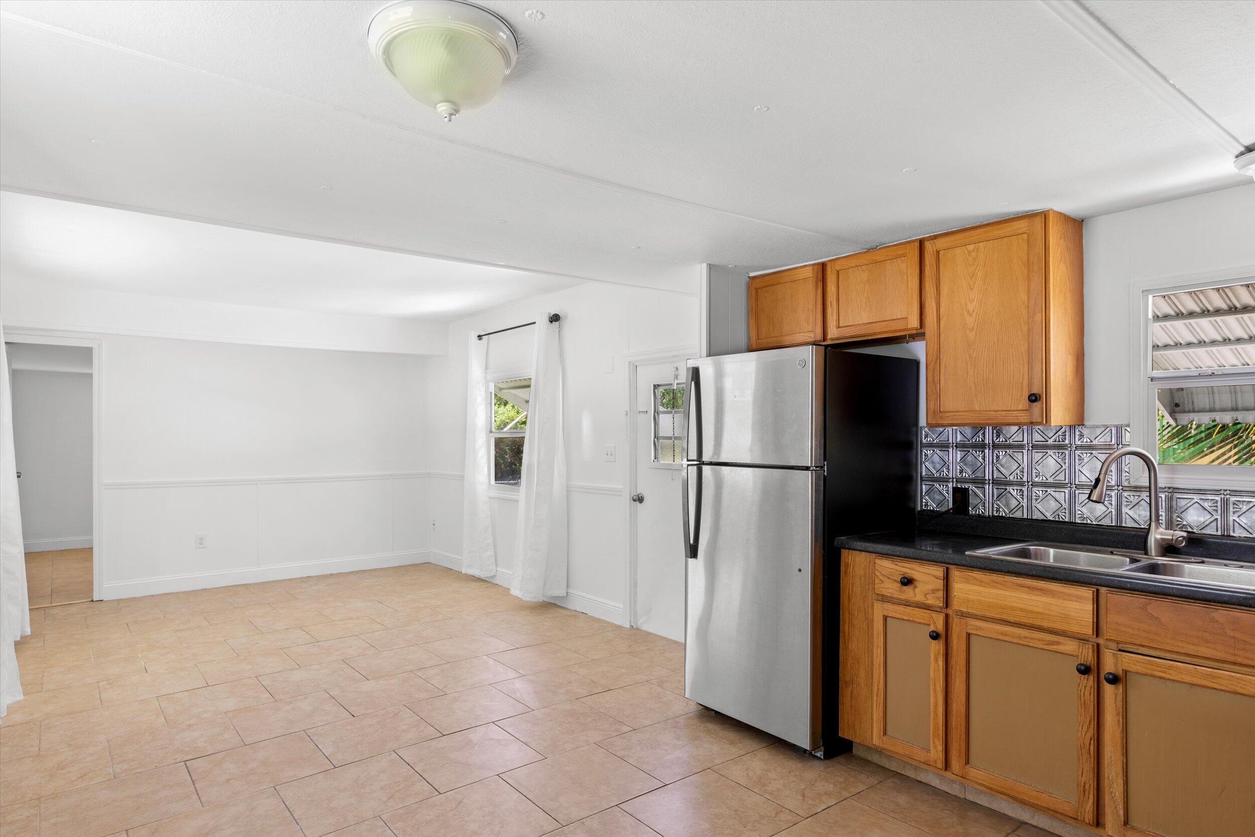 20 5th Street Property Photo 6