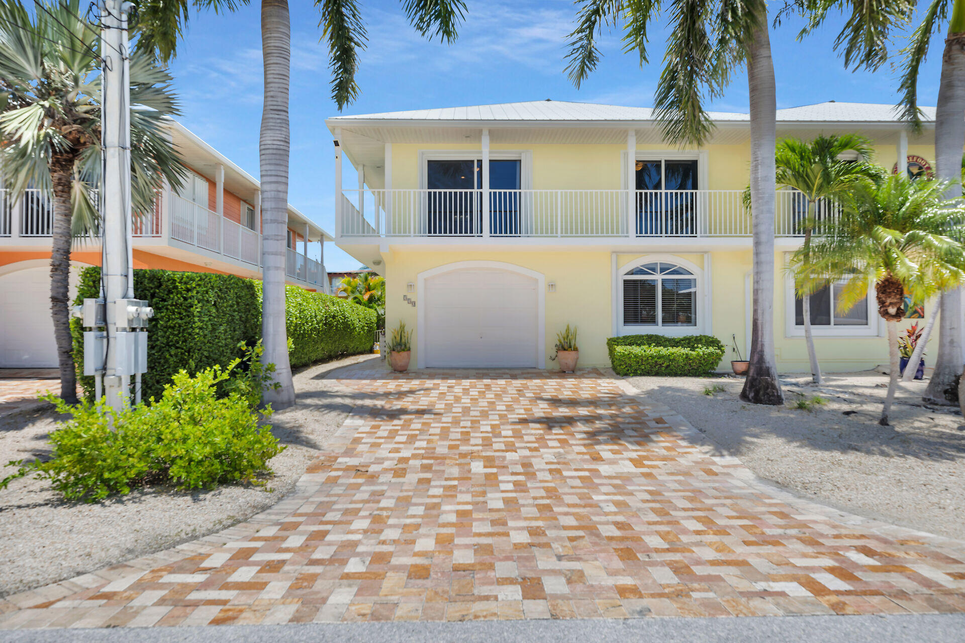 550 9th Street Property Photo 2