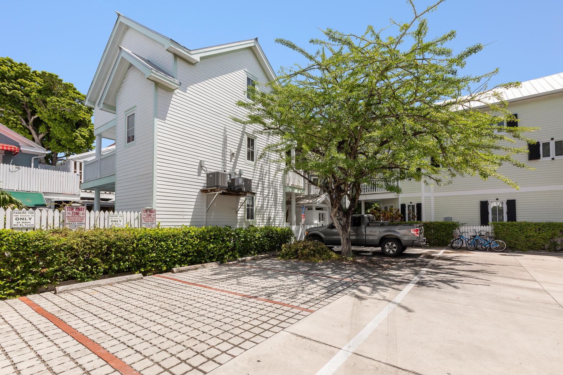 1011 Simonton Street, R1 Property Photo 35