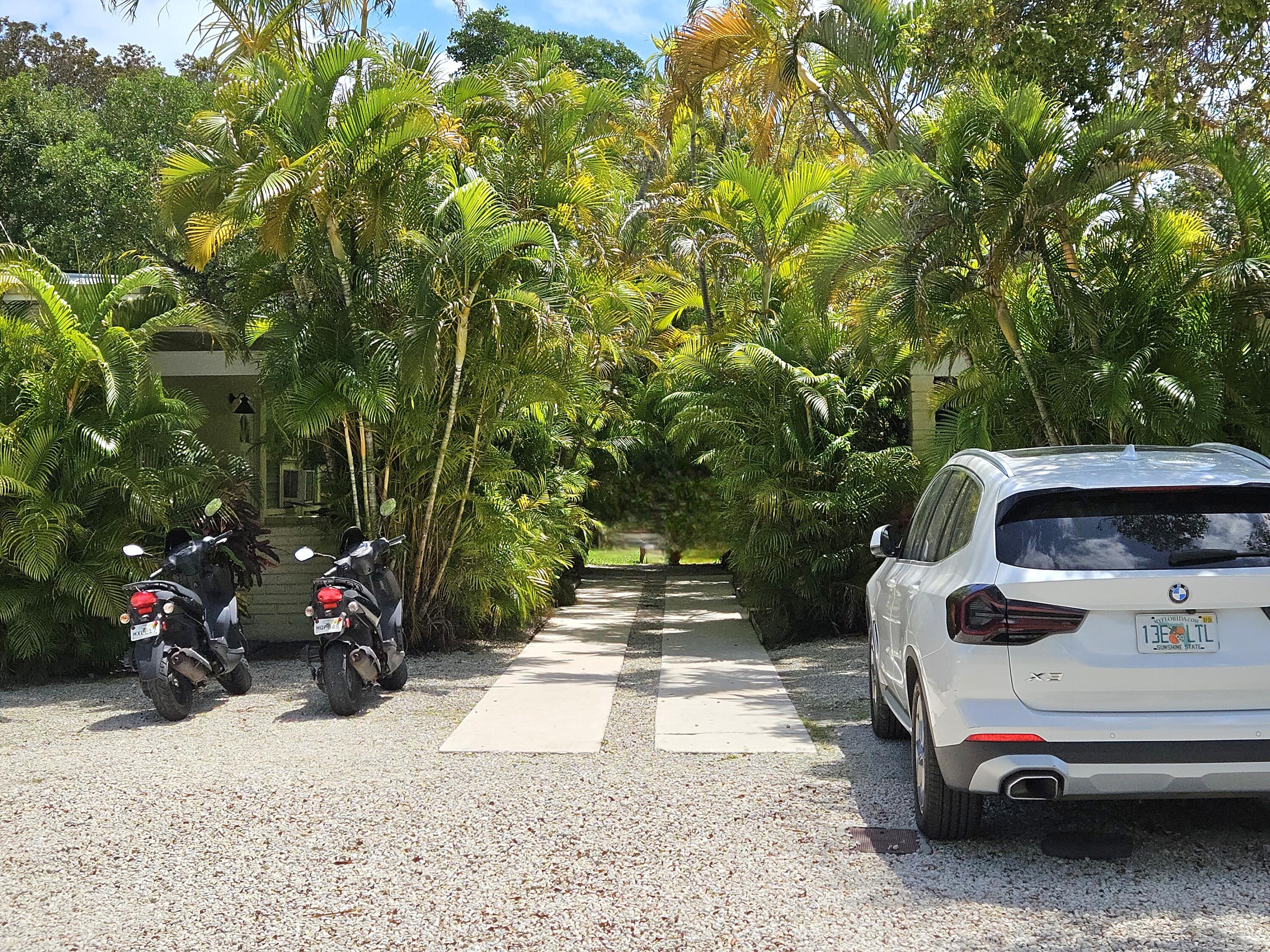 610922 Property Photo 2