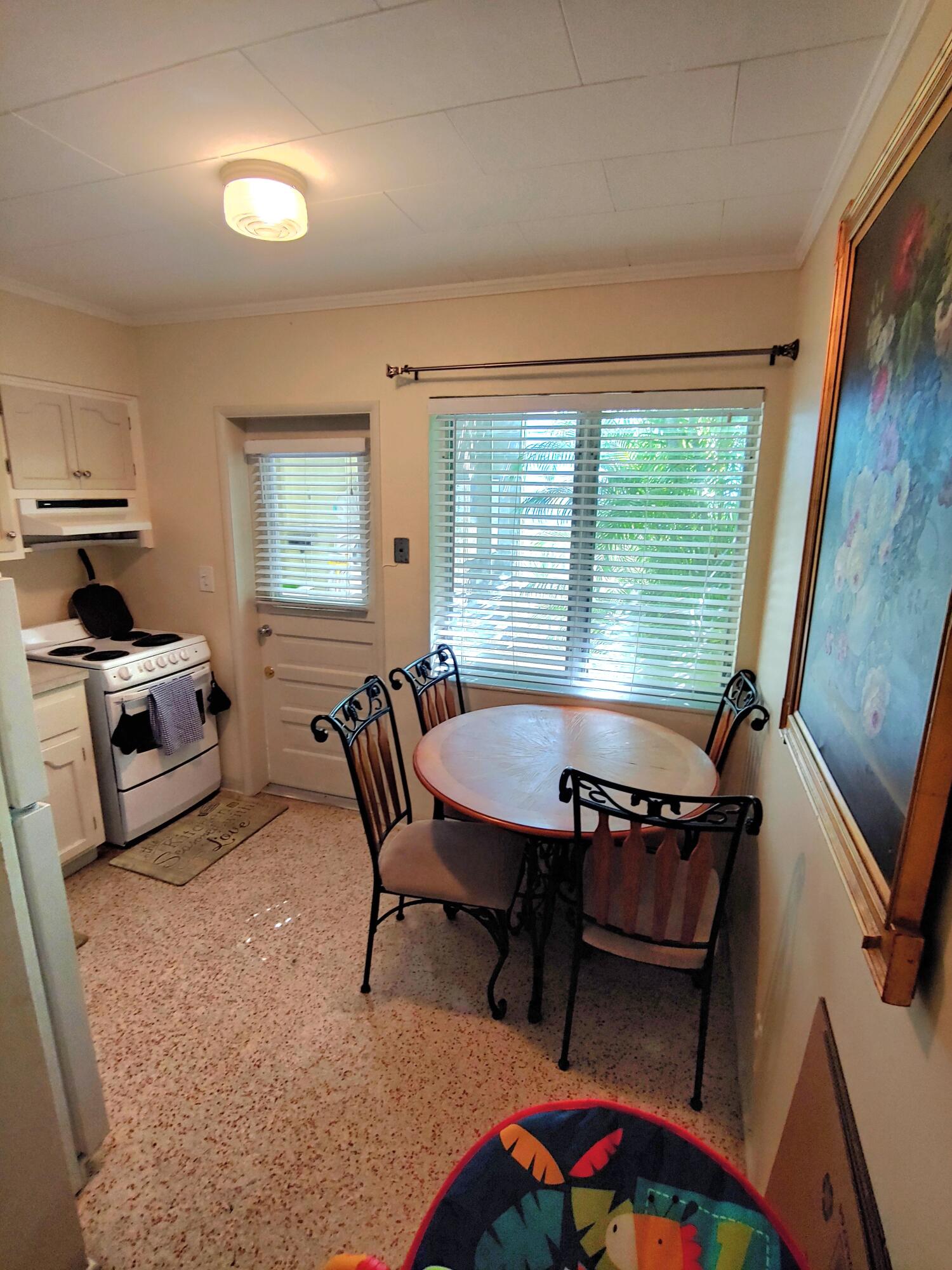 610922 Property Photo 25