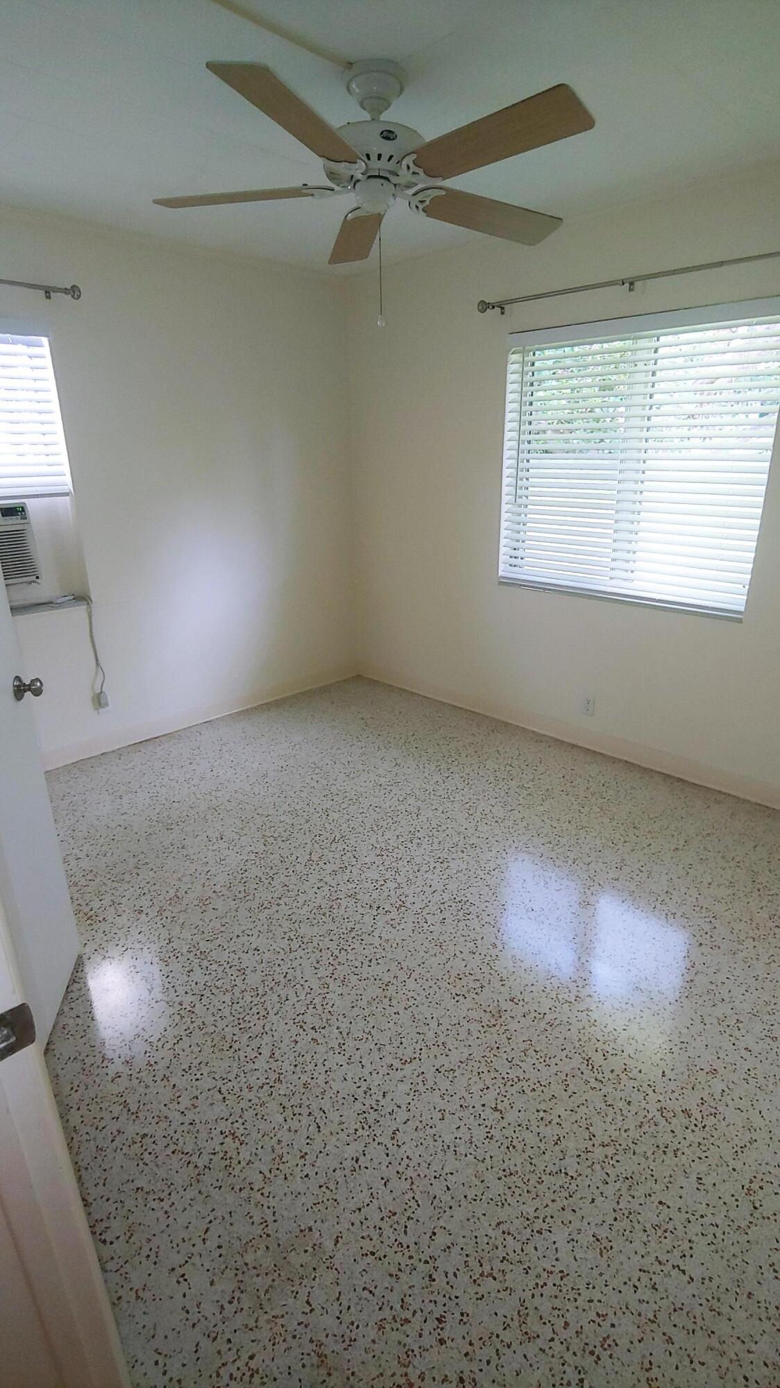 610922 Property Photo 33