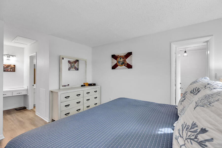 389 N Anglers Drive, 206 Property Photo 22