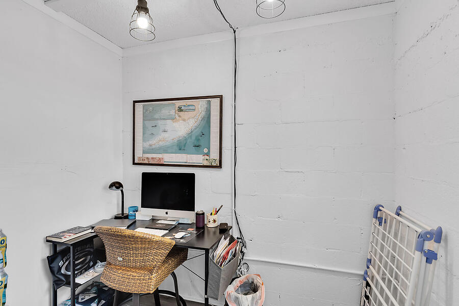 389 N Anglers Drive, 206 Property Photo 25