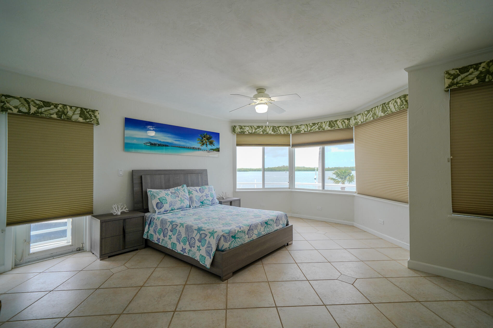 569 Hazel Street Property Photo 4